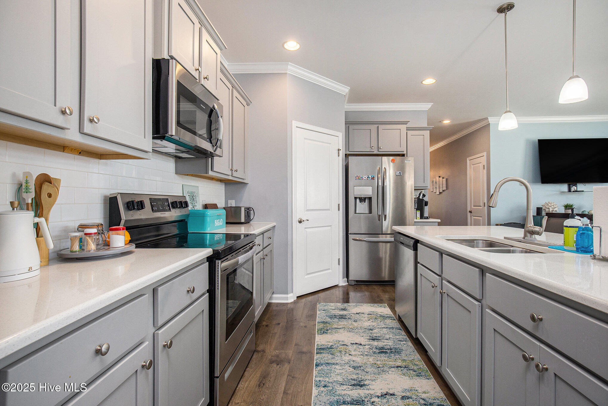 100529053 | Photo 14