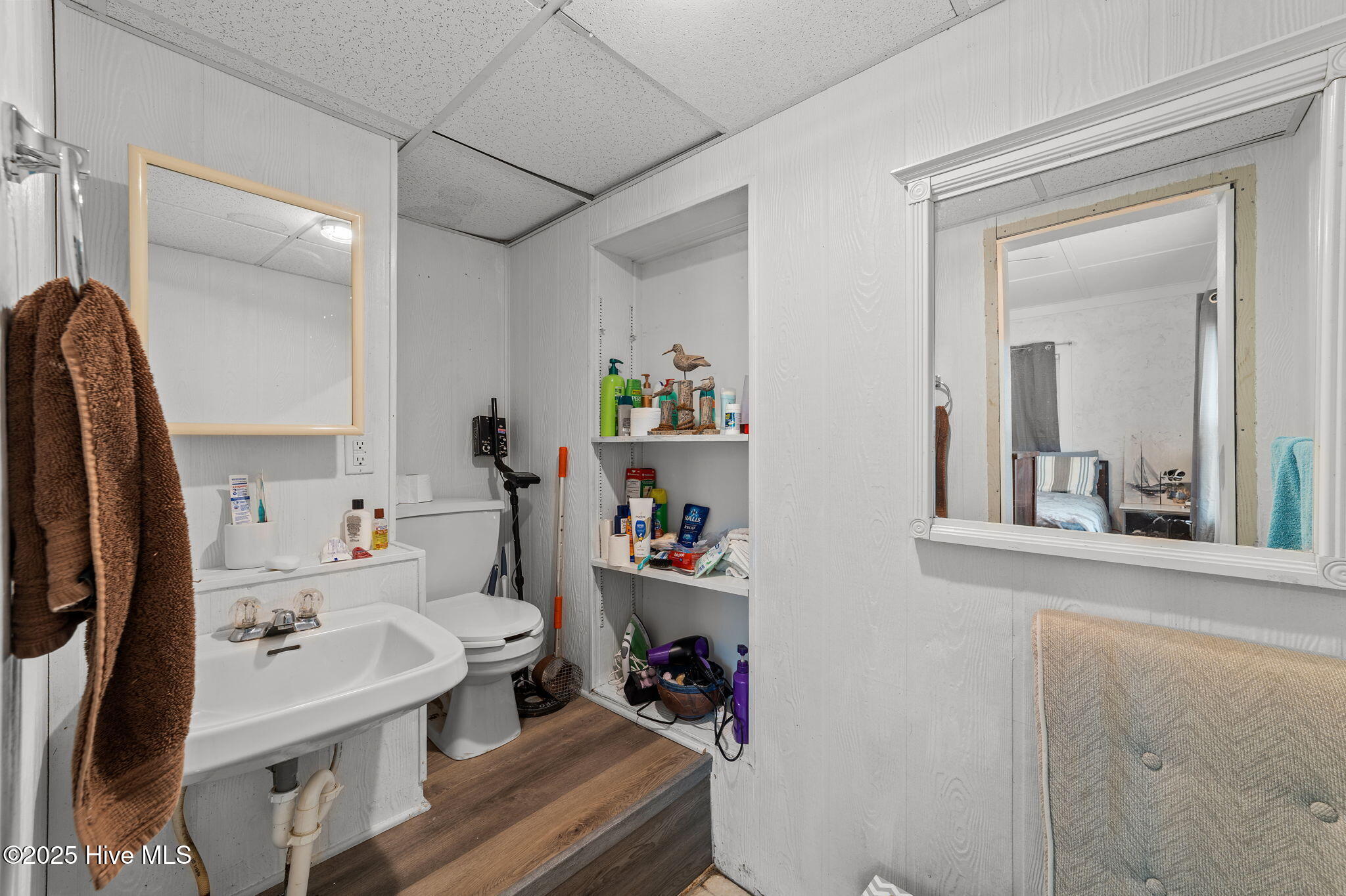 100536358 | Photo 41