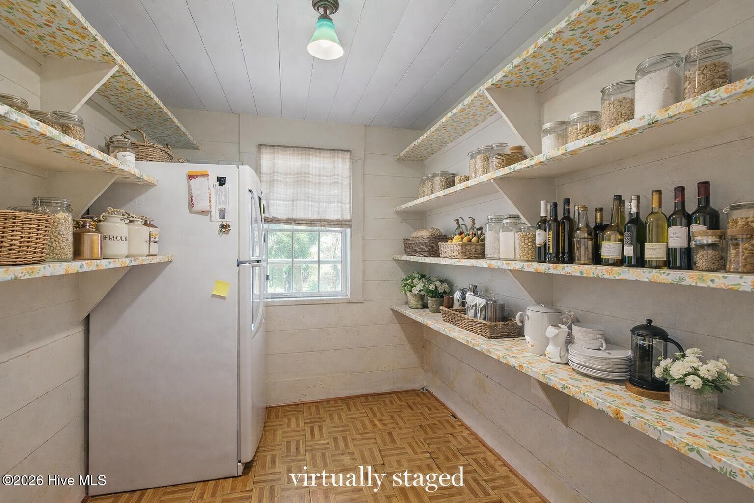 100566206 | Photo 32