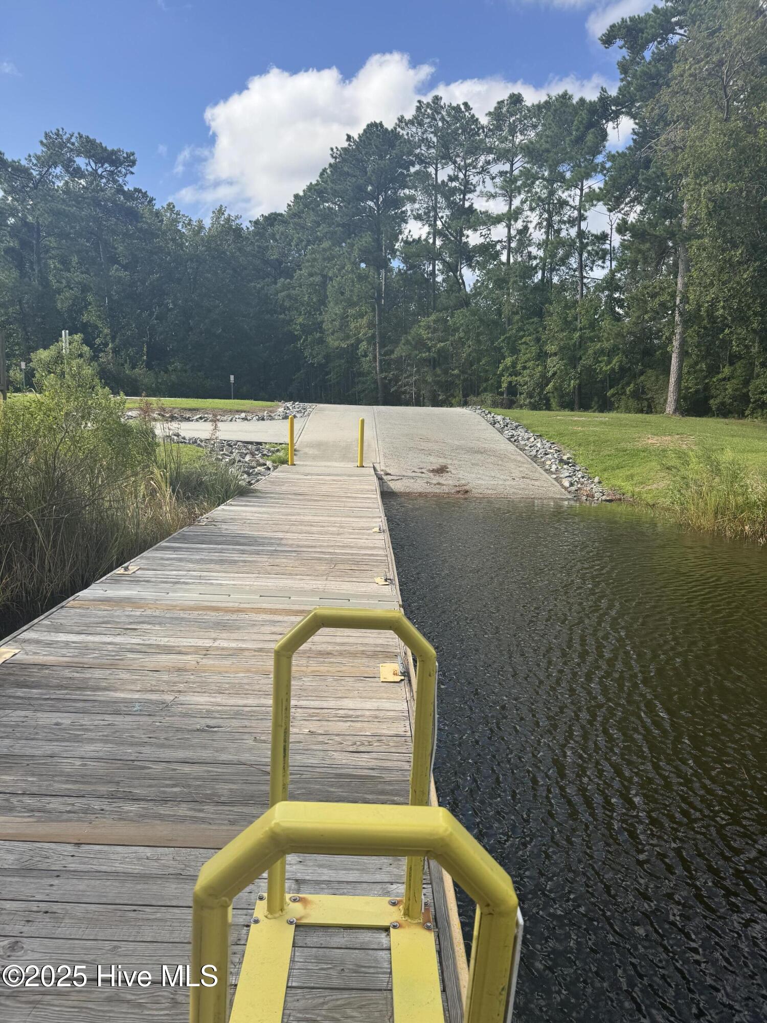 Community ramp