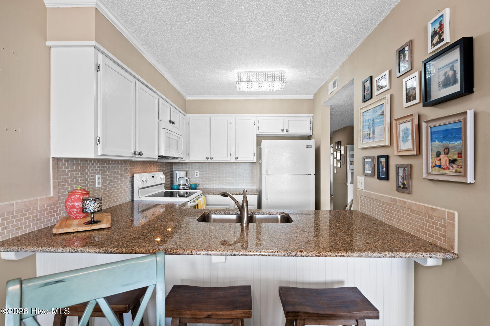 100568914 | Photo 10