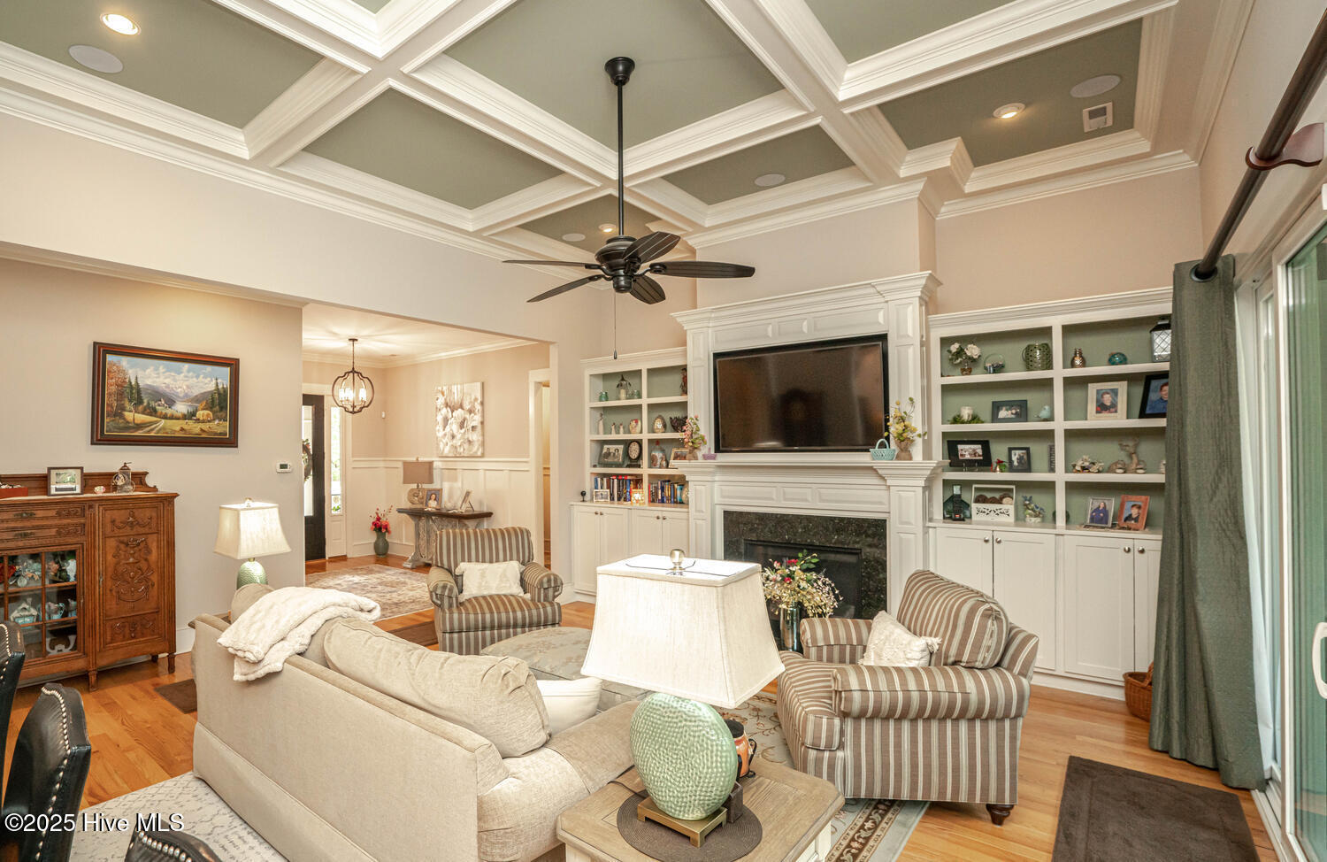 100566478 | Photo 20