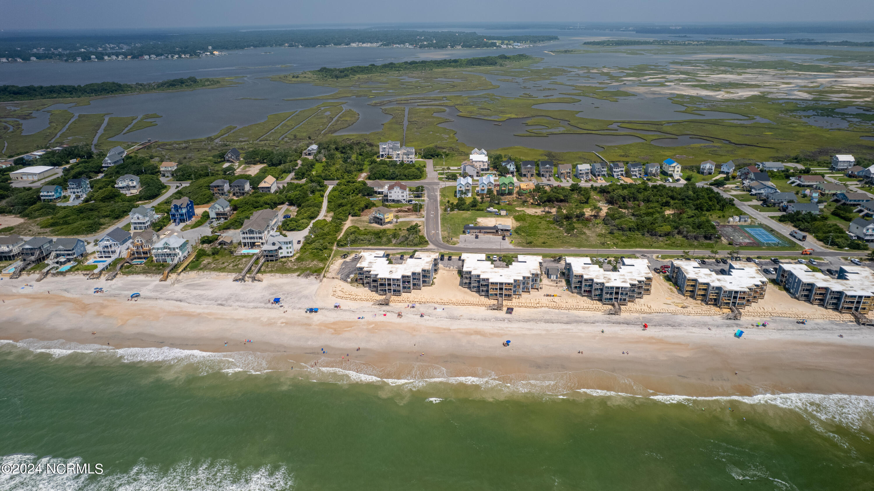 100533731 | Photo 62