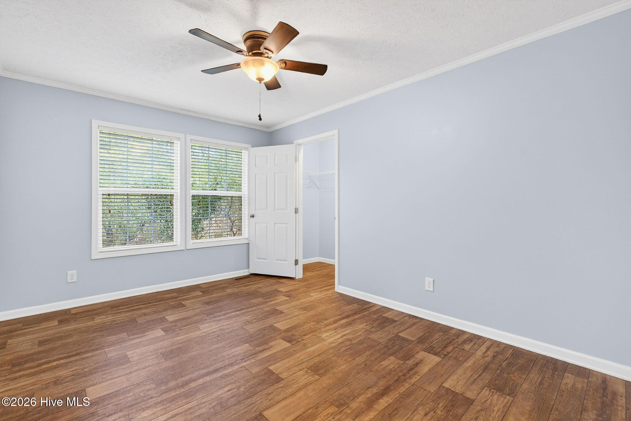 100557070 | Photo 29