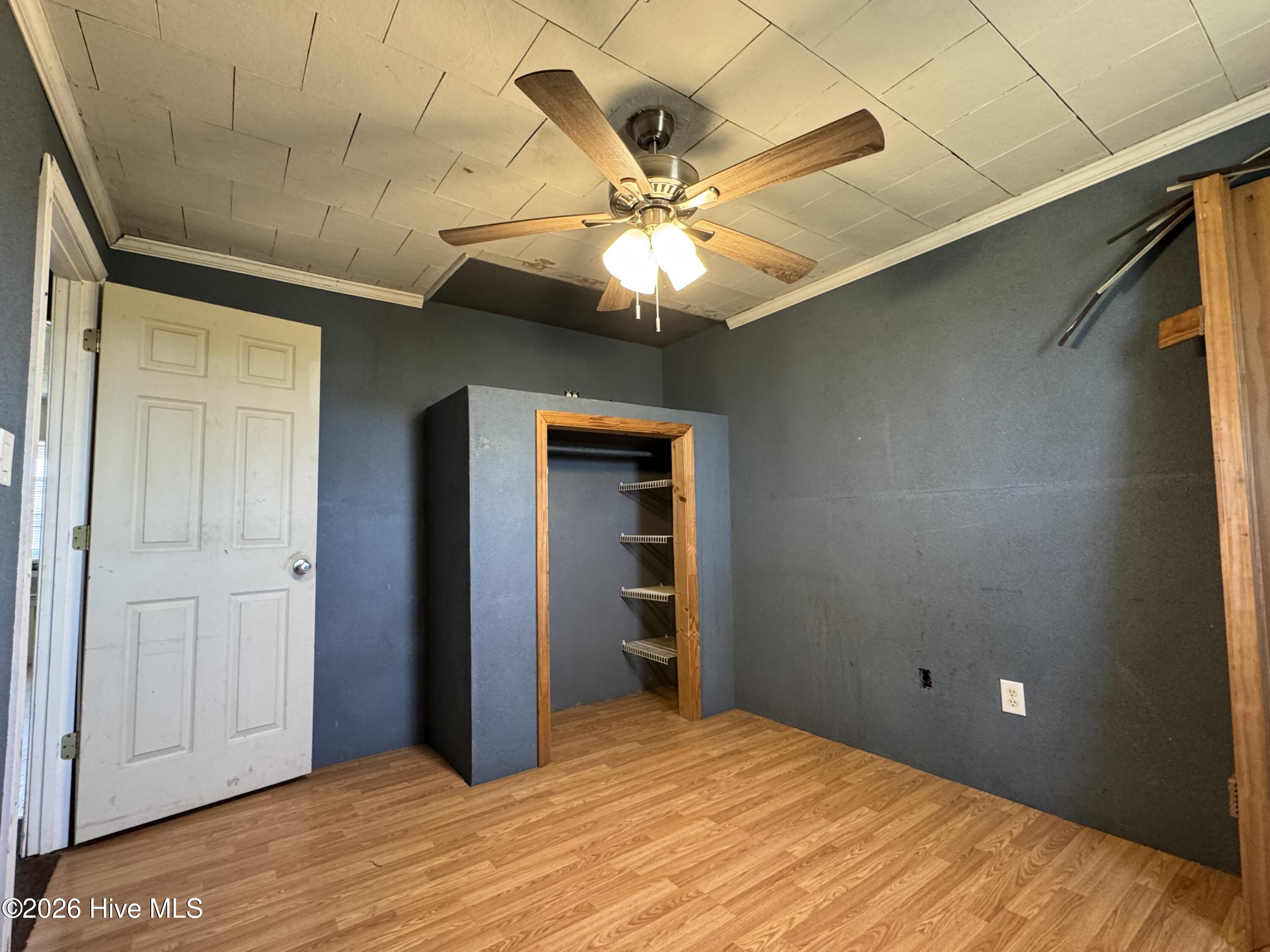 100548810 | Photo 10