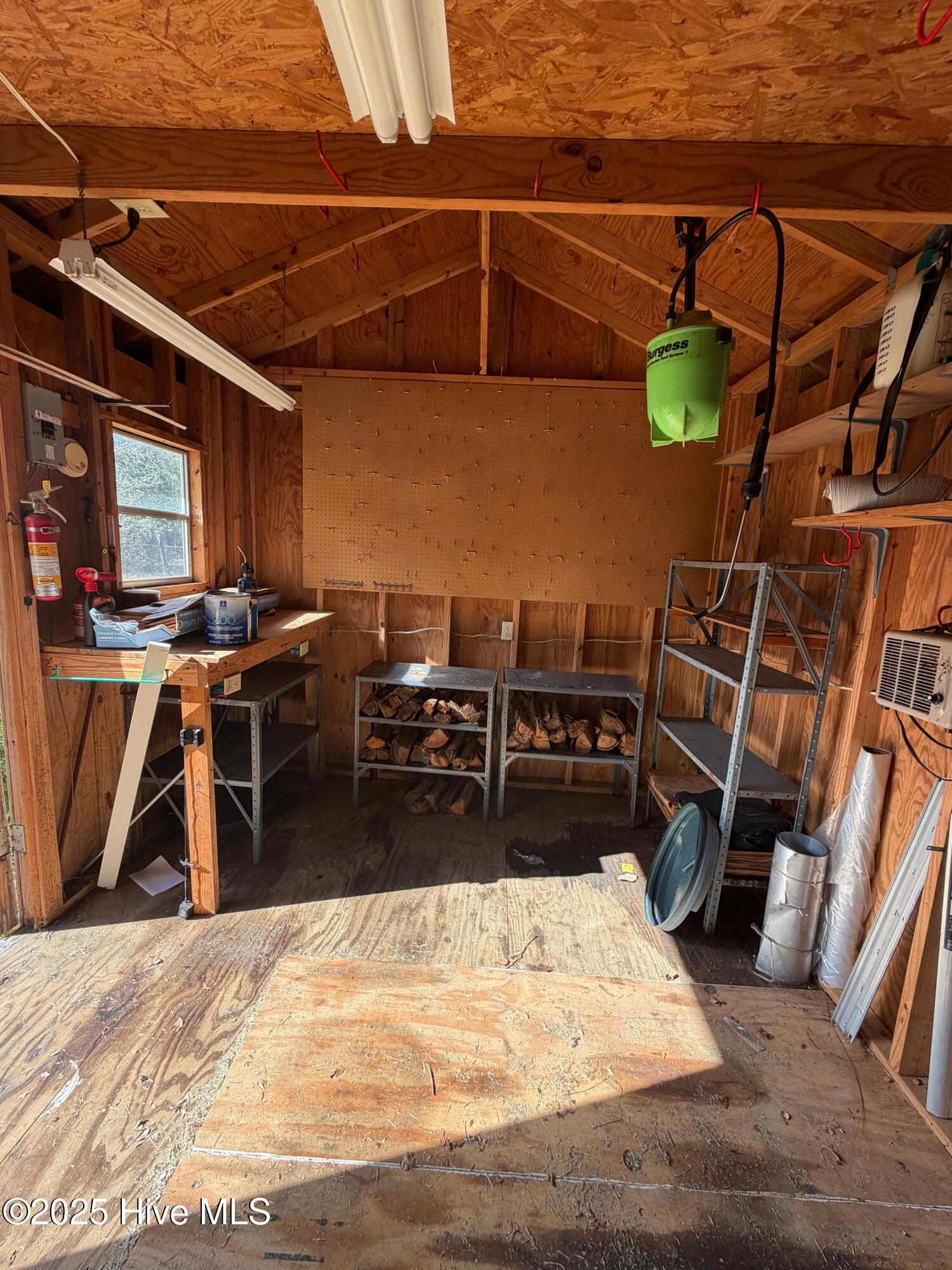 100533977 | Photo 31