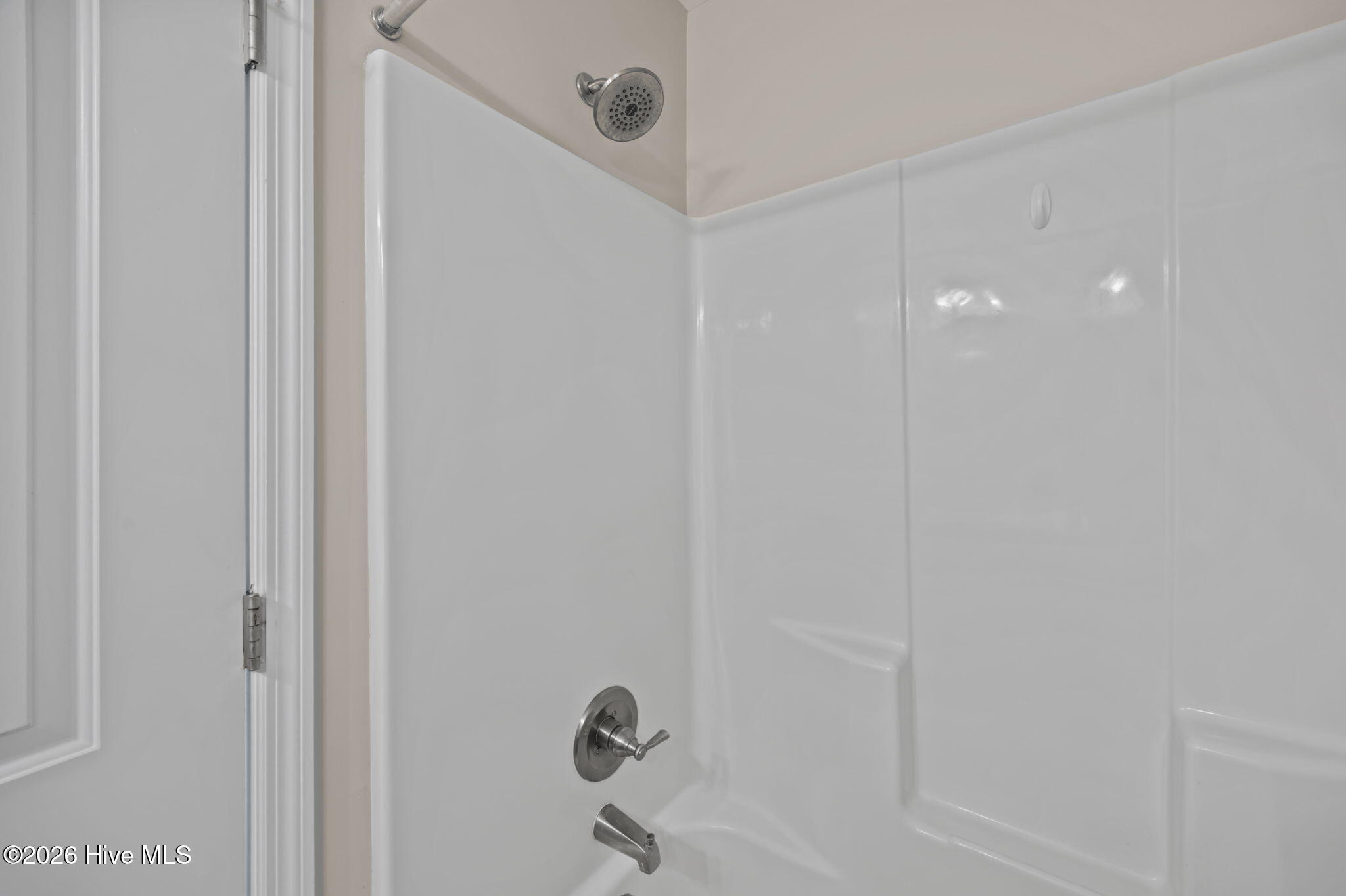 100561827 | Photo 31