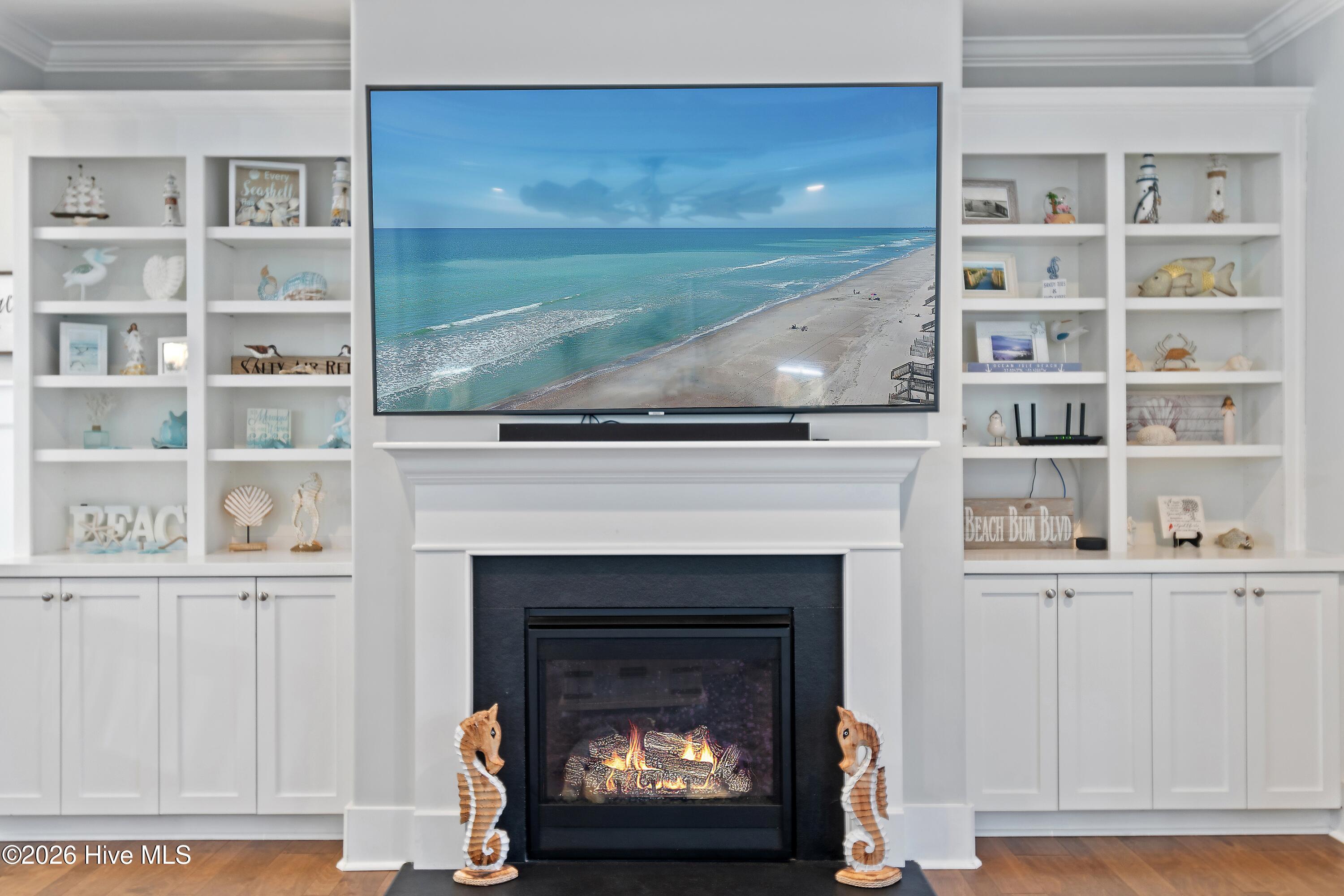 100561282 | Photo 25