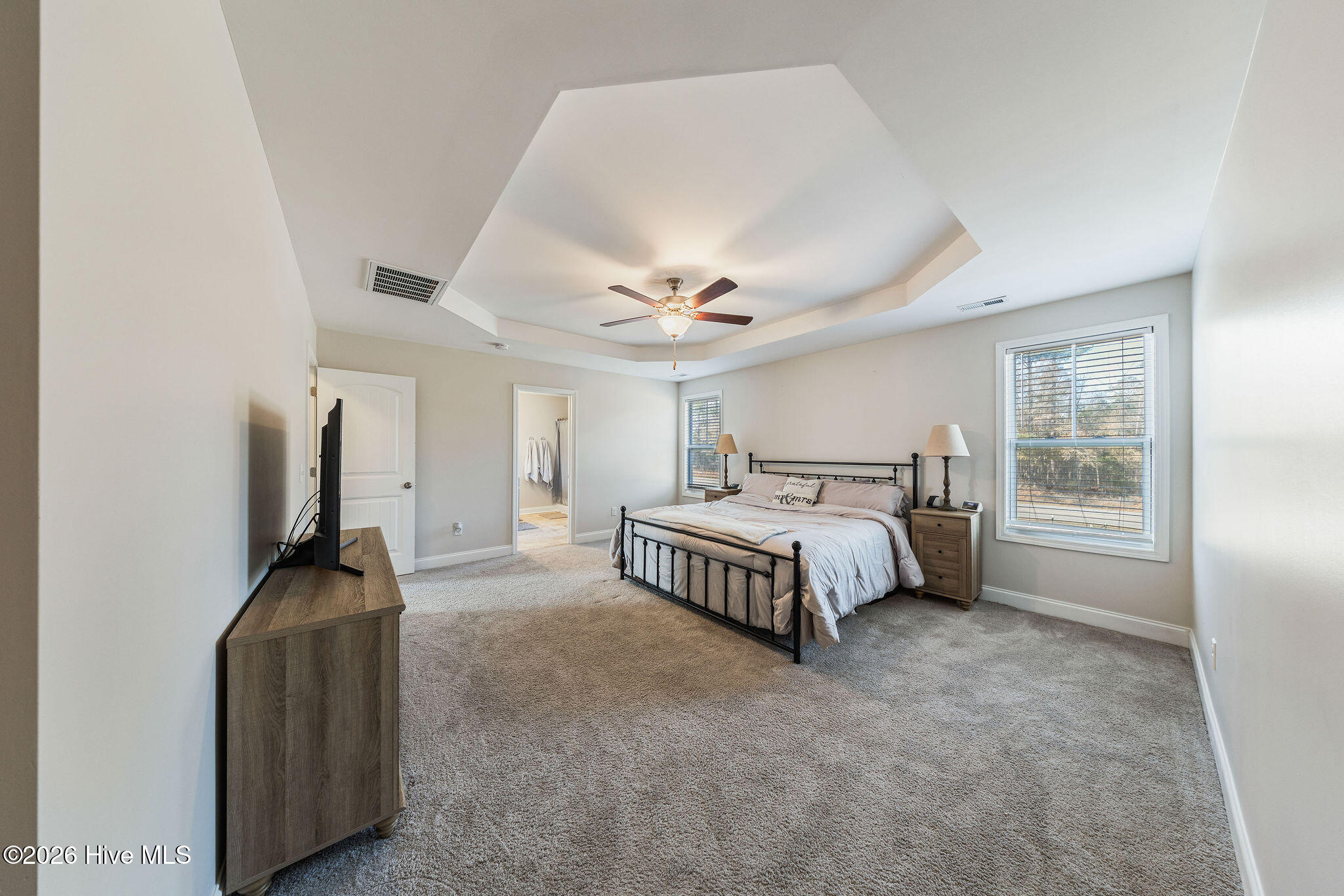 100548574 | Photo 17