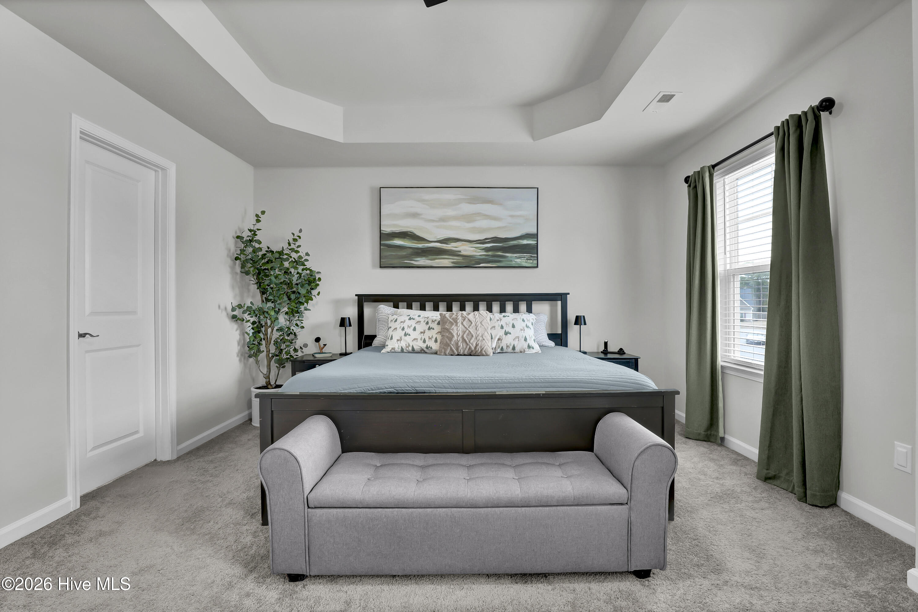 100554591 | Photo 28