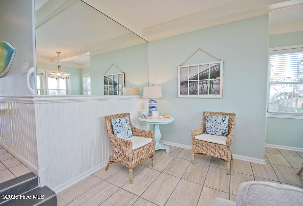 100560263 | Photo 14