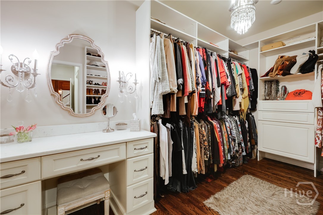 Primary Closet/Dressing Area