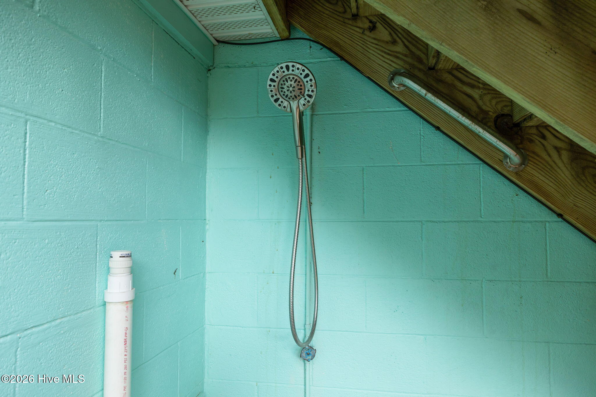 100552691 | Photo 28