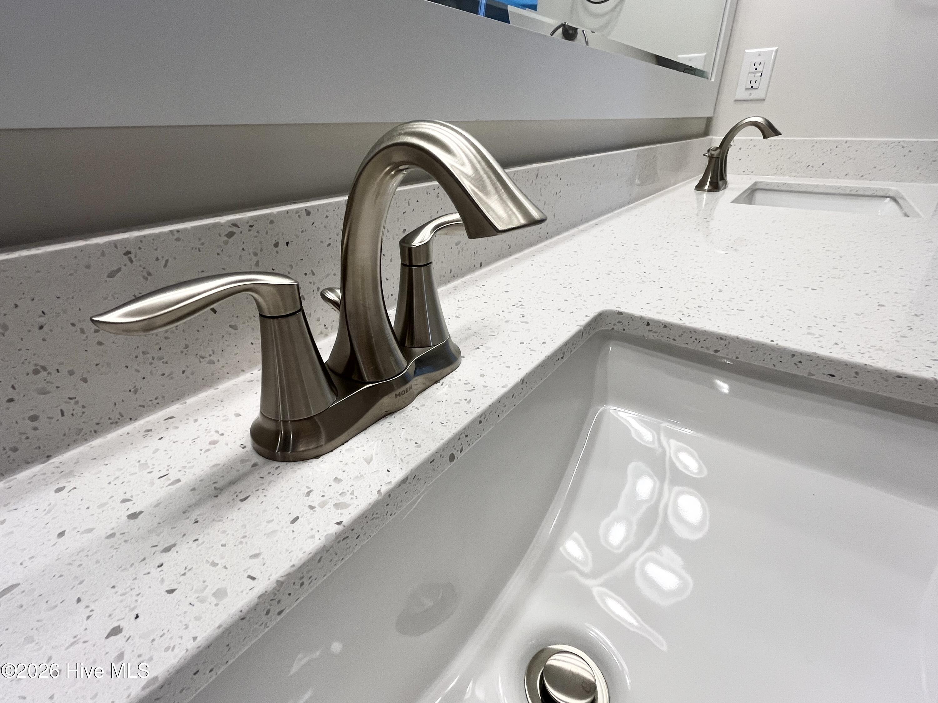 100544974 | Photo 21