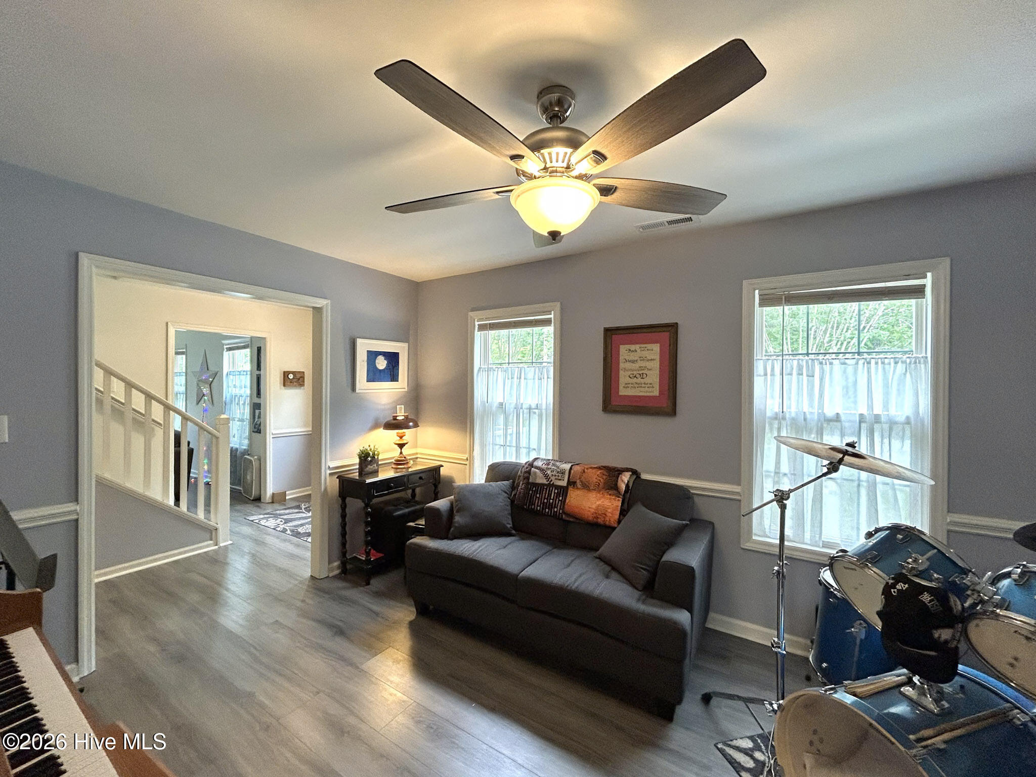 100570244 | Photo 22