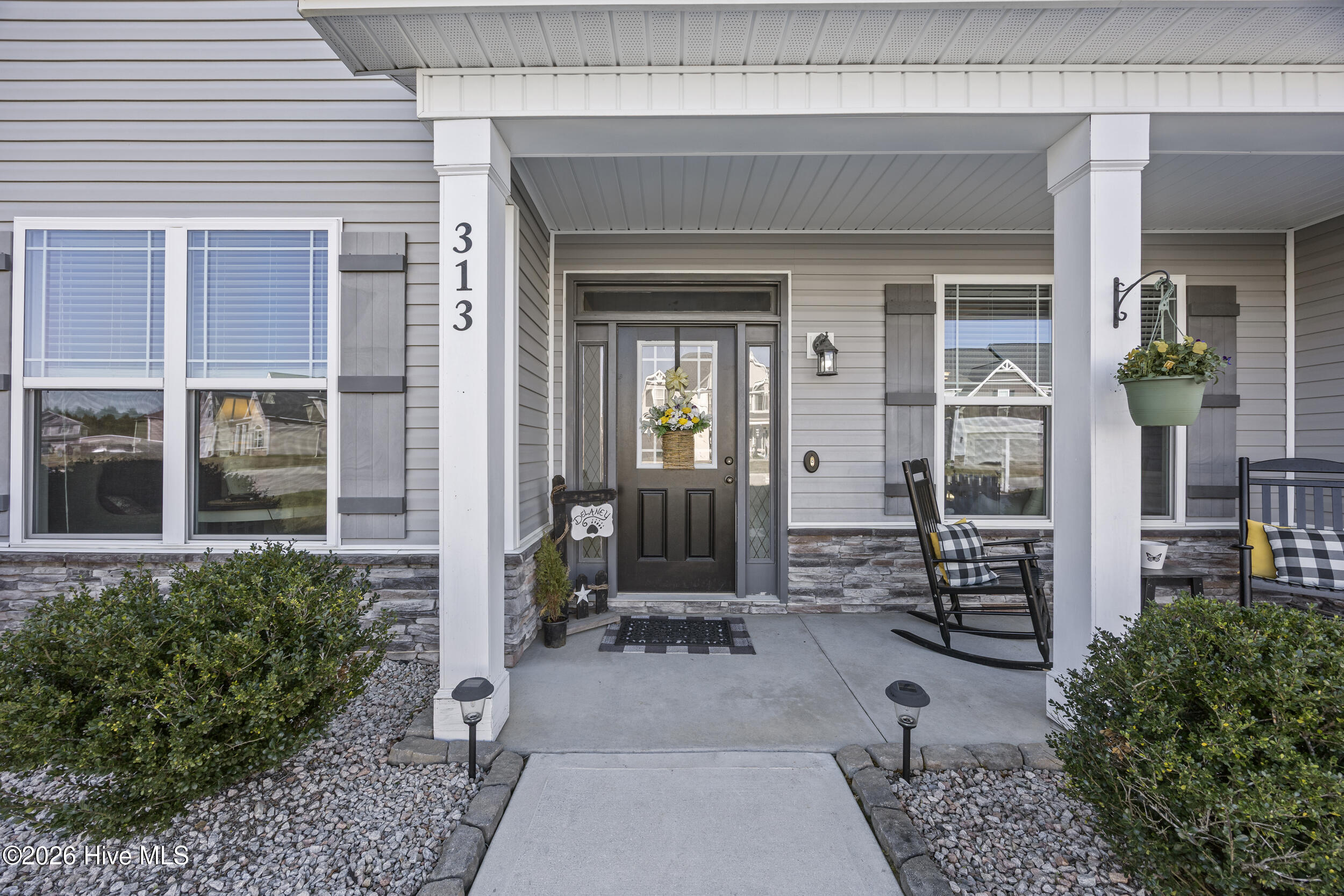 313 Bear Run, Maple Hill, NC 28454 – photo 7: 12_front entryway