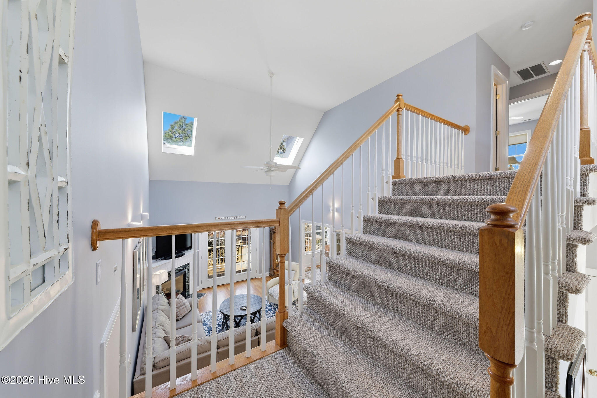 100558304 | Photo 39