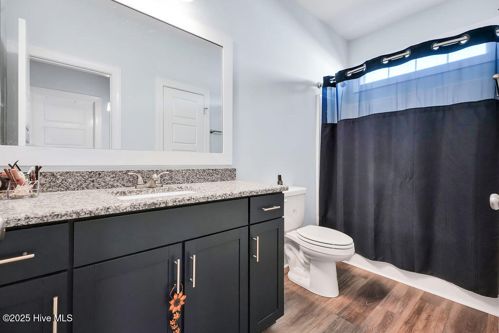 100535905 | Photo 10