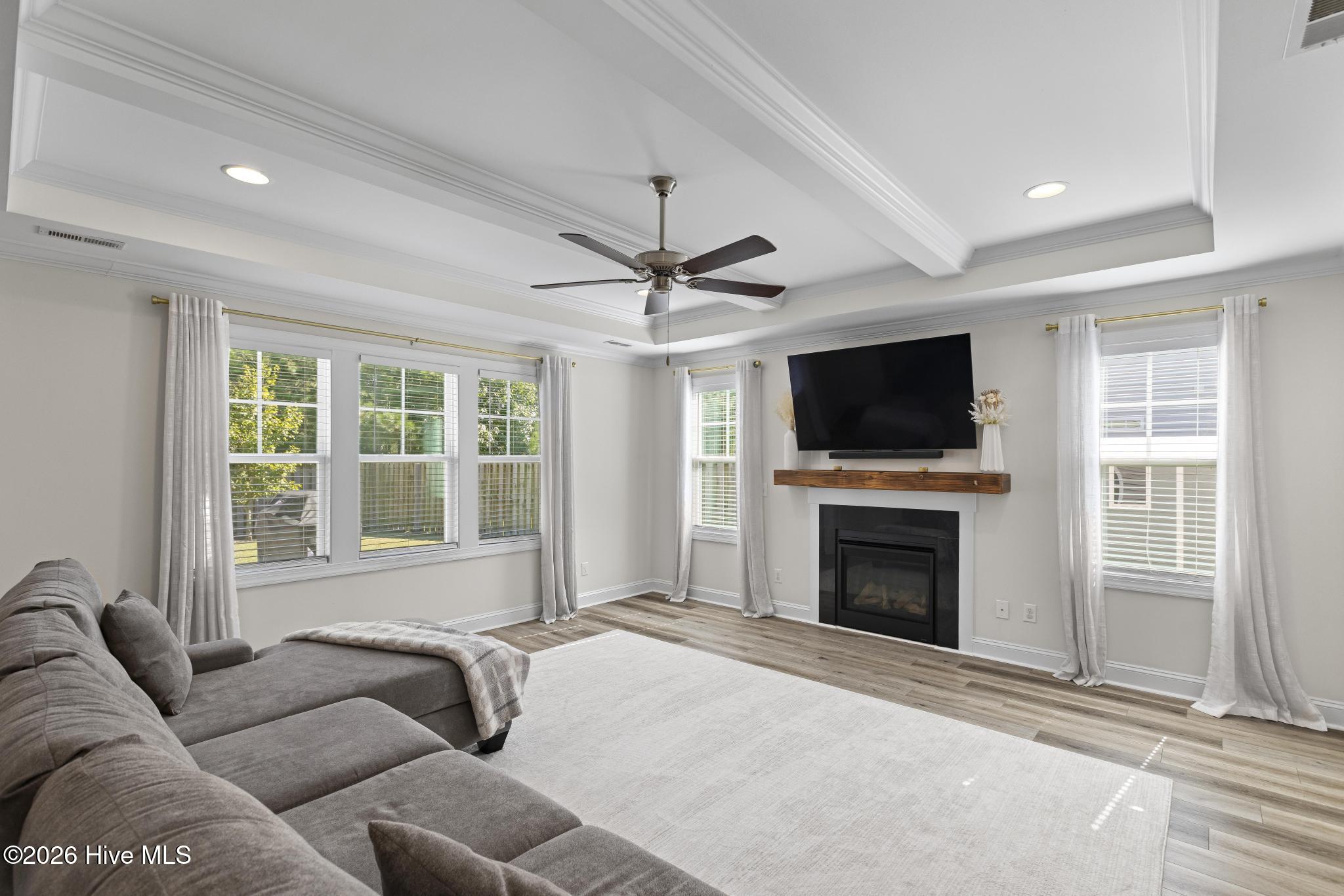 100549977 | Photo 19