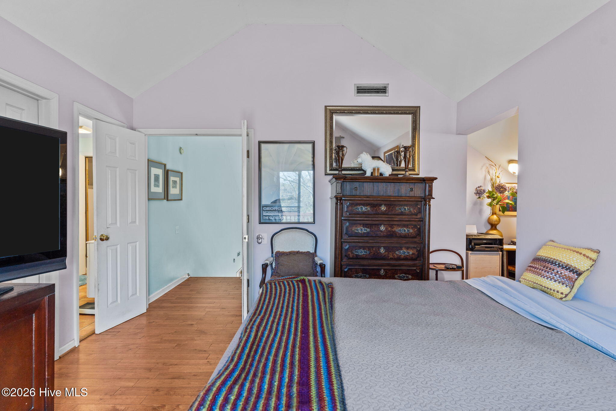 100564458 | Photo 27