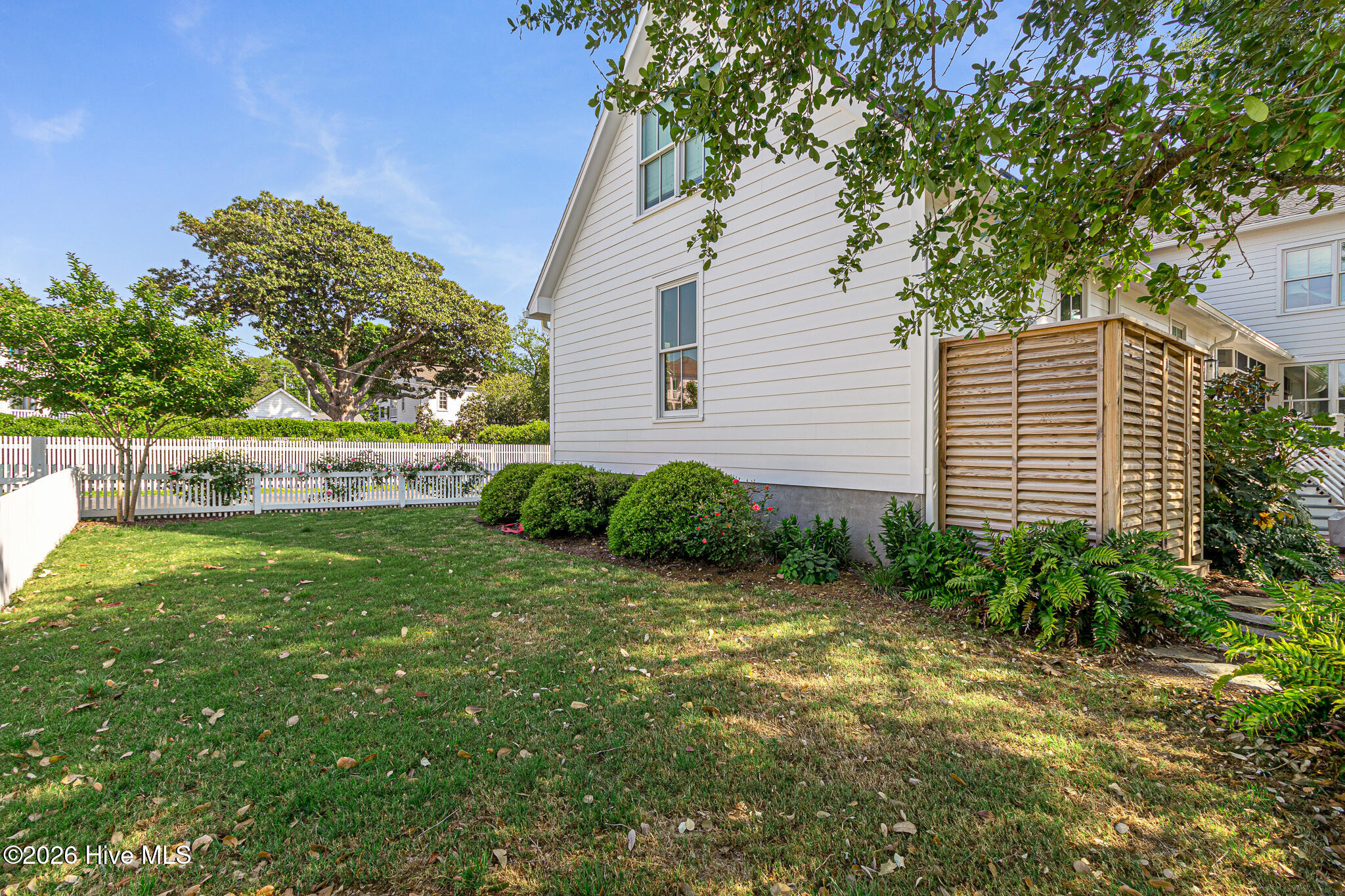 102 & 113 Front Street,Beaufort