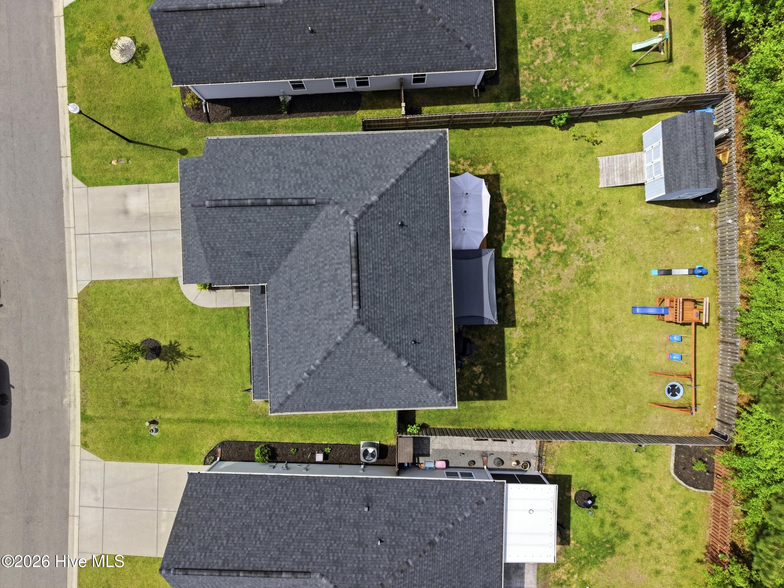 100567183 | Photo 48