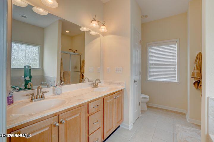 100548362 | Photo 15