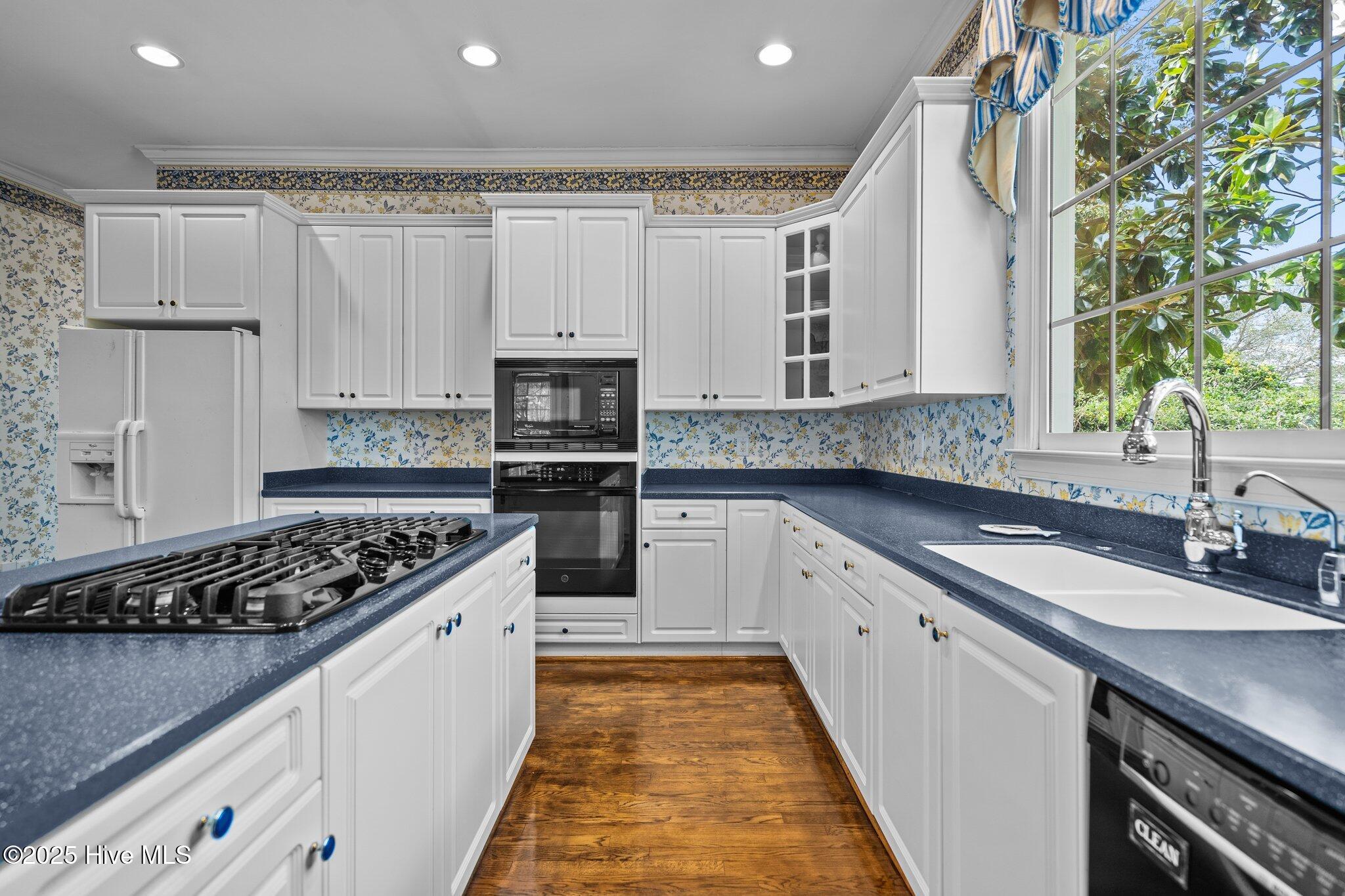Glass Corner Cabinets