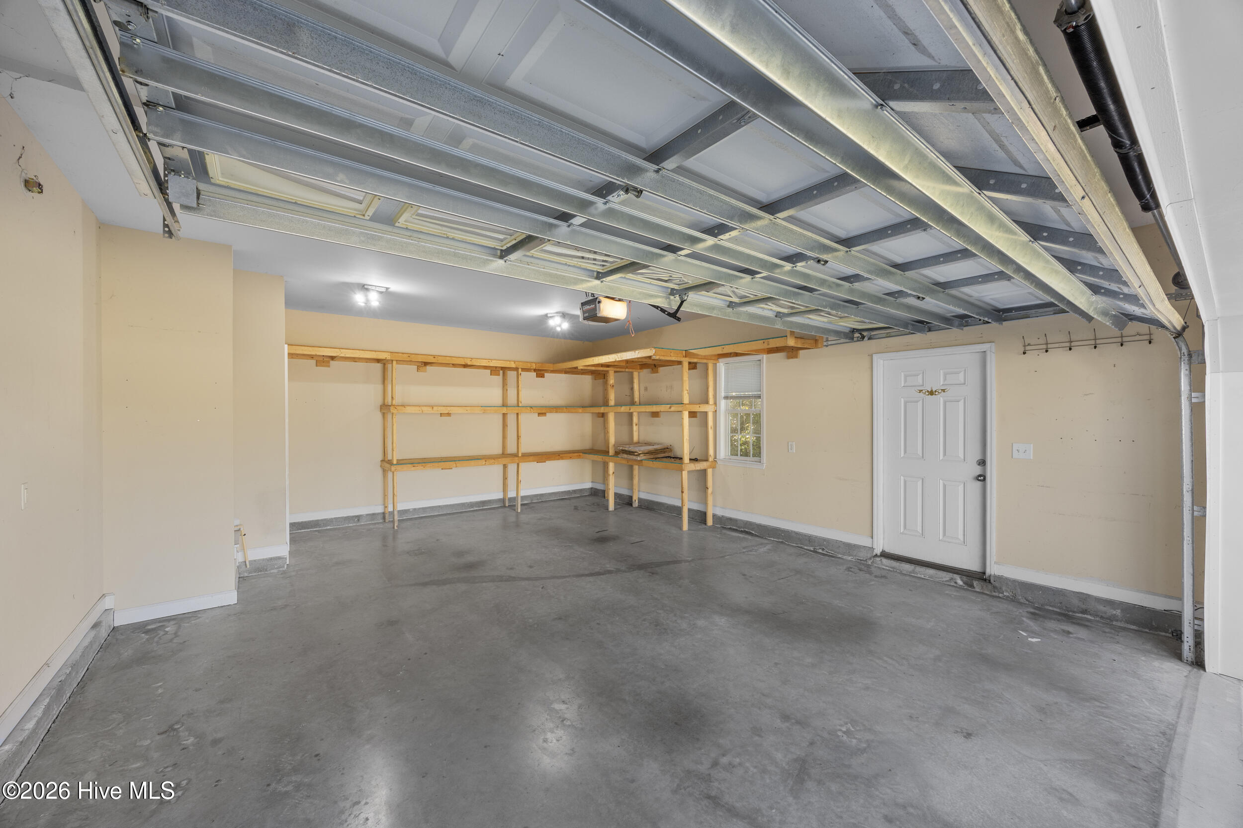 211 Wedgefield Circle,Maple Hill