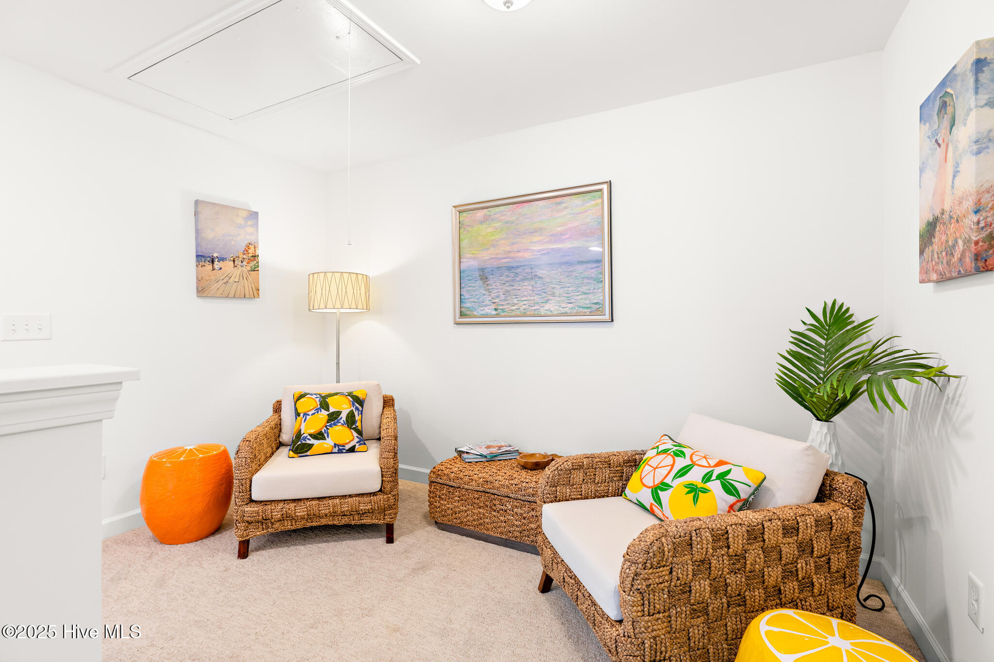 100518032 | Photo 25