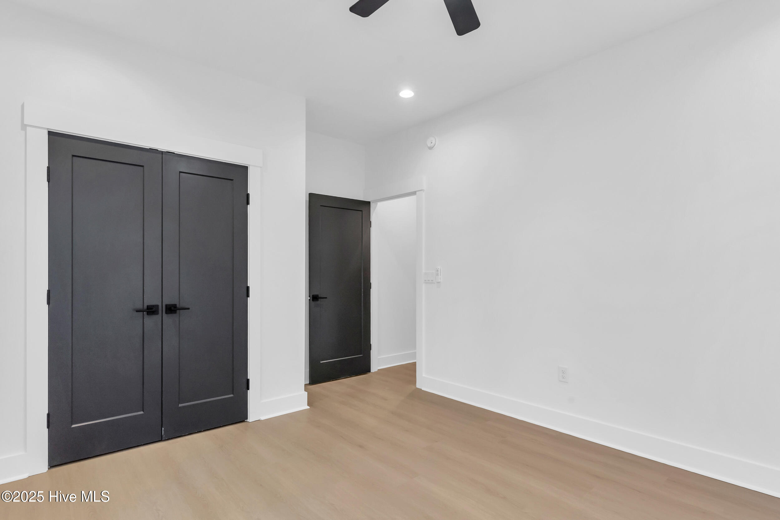 100501521 | Photo 29