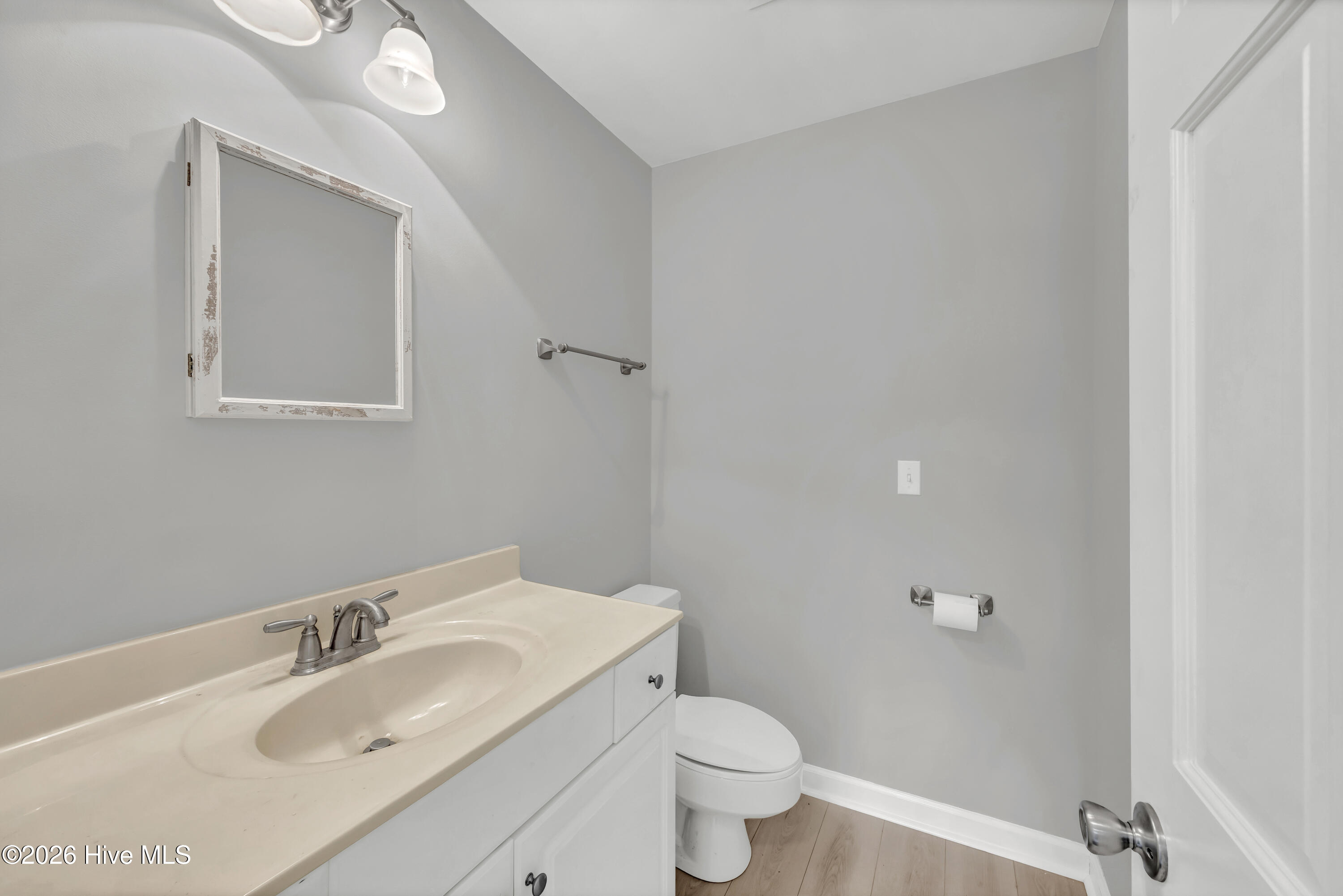 100563507 | Photo 23