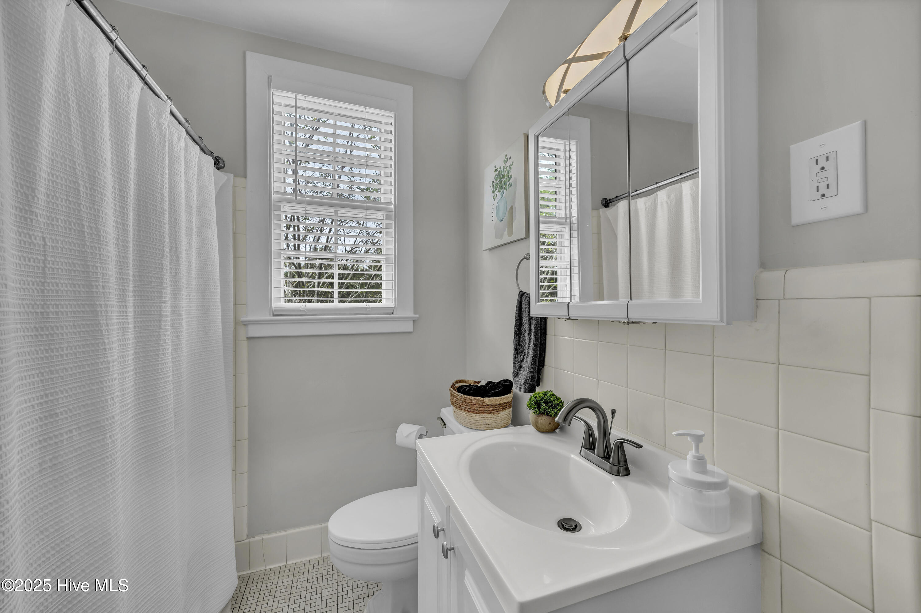 100531238 | Photo 17