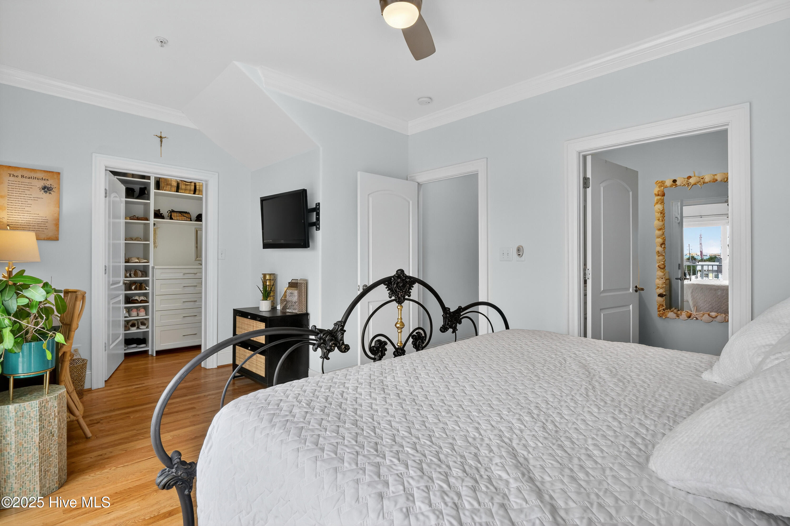 100524074 | Photo 31