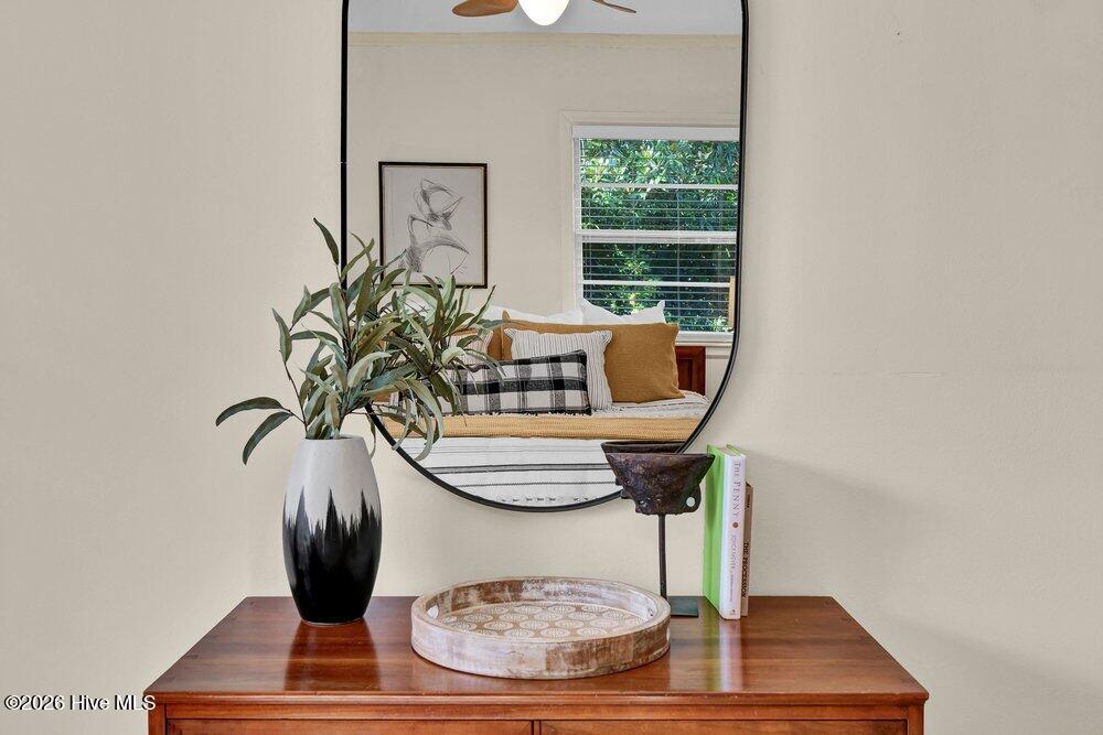 100522690 | Photo 26