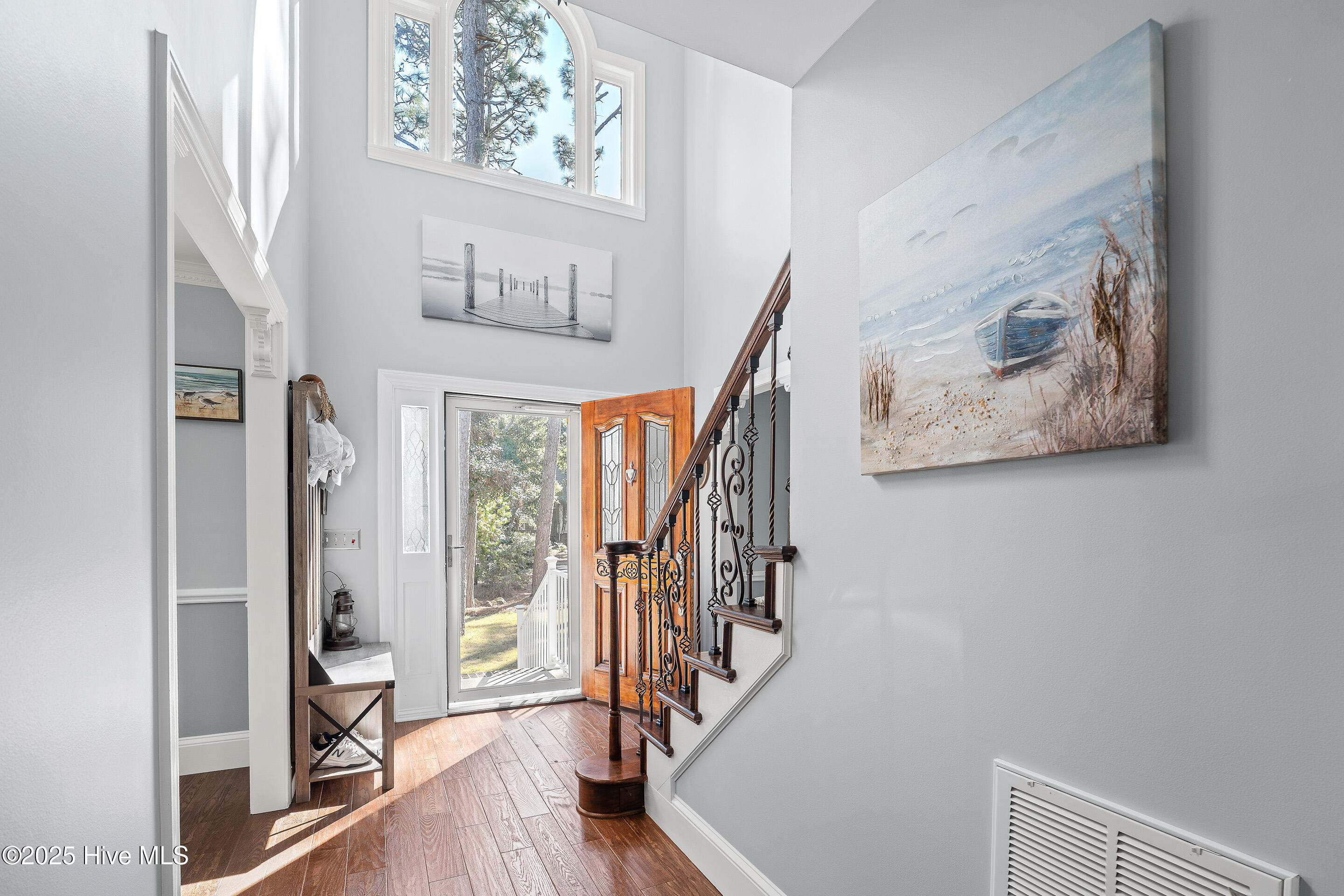 100542909 | Photo 10