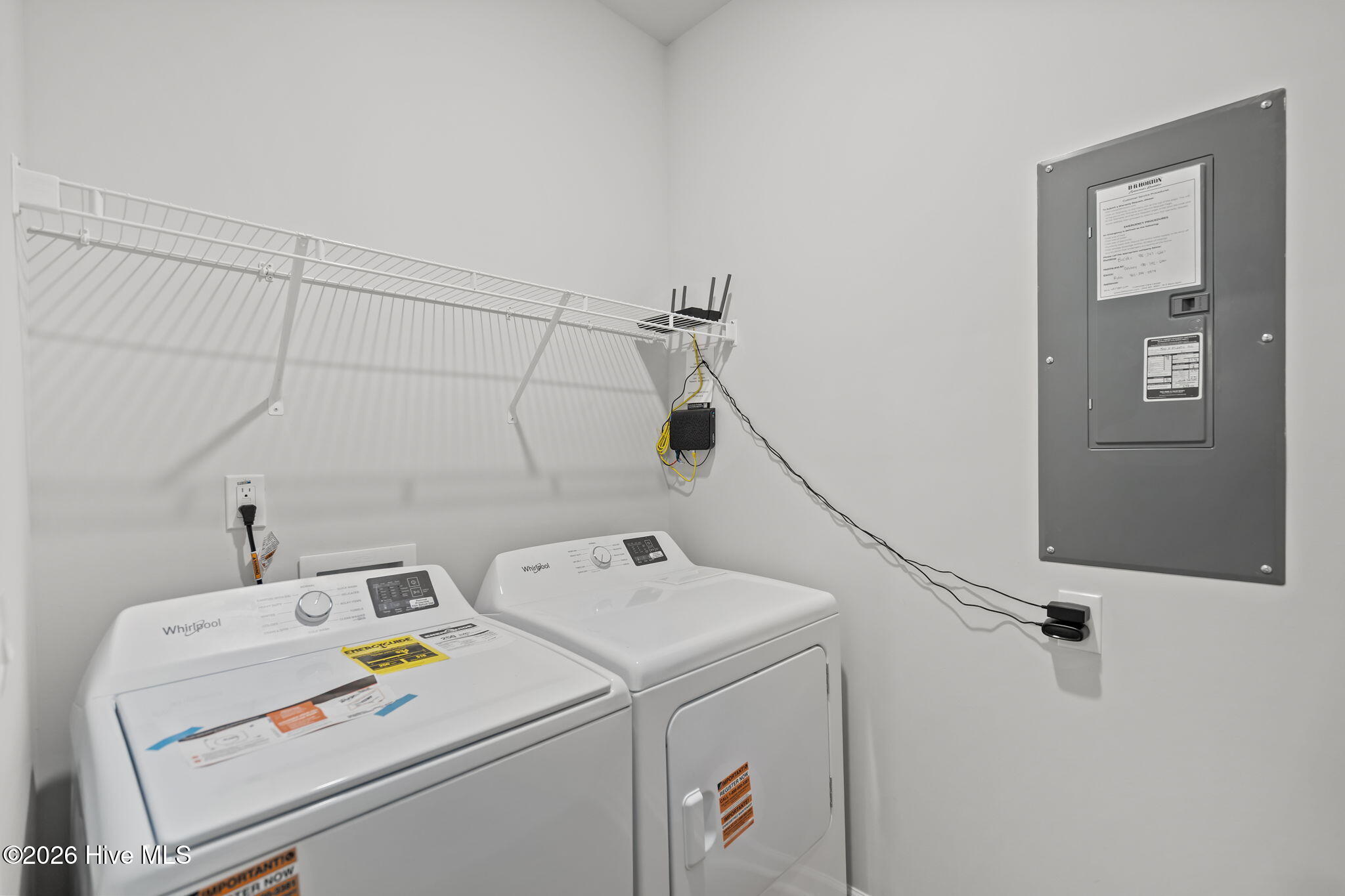 100548880 | Photo 35