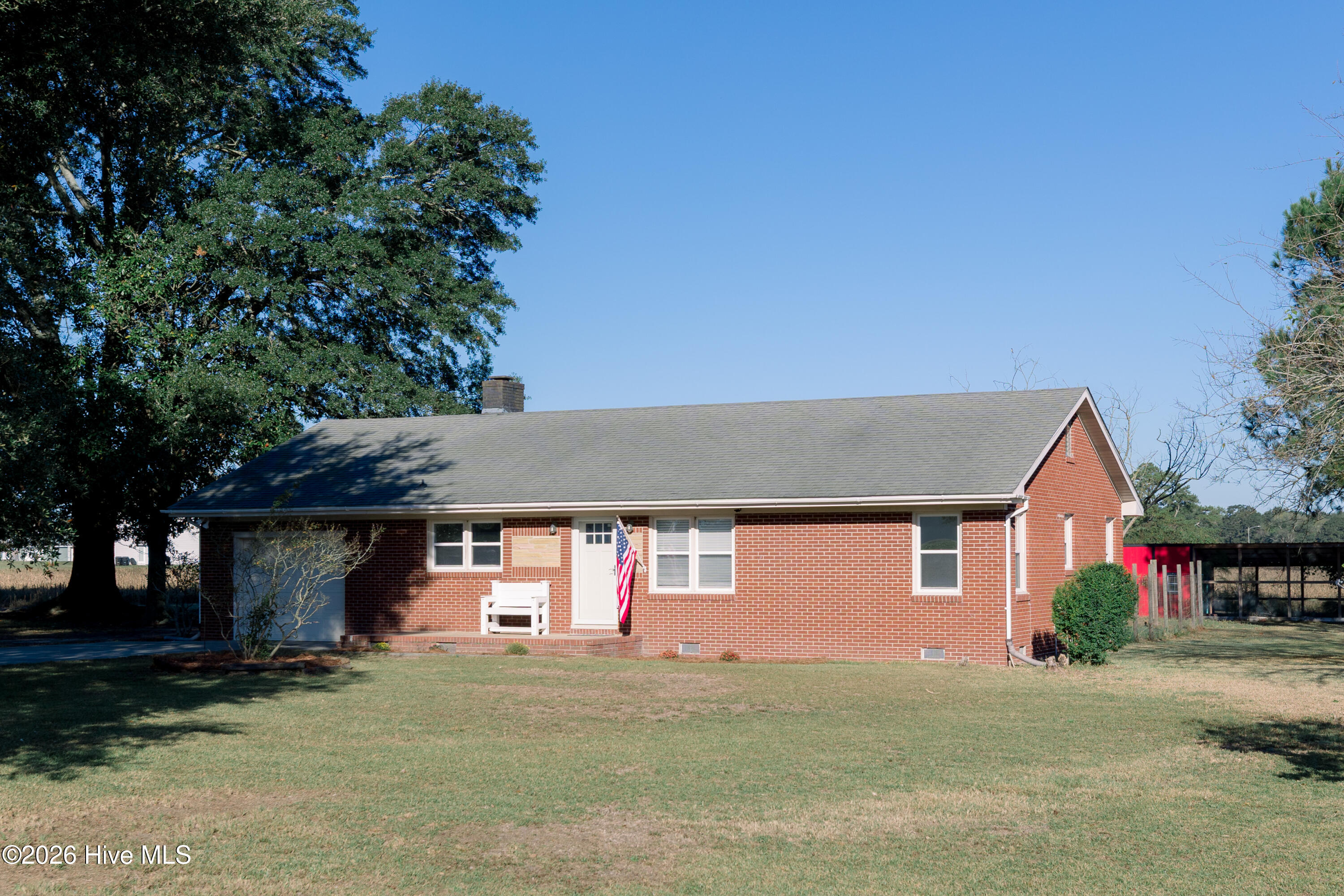 Photo 4 of Single family home for sale at 5452 Brothers Rd, La Grange, NC 28551 | MLS# 100604614 | Listing updated on 2026-10-07