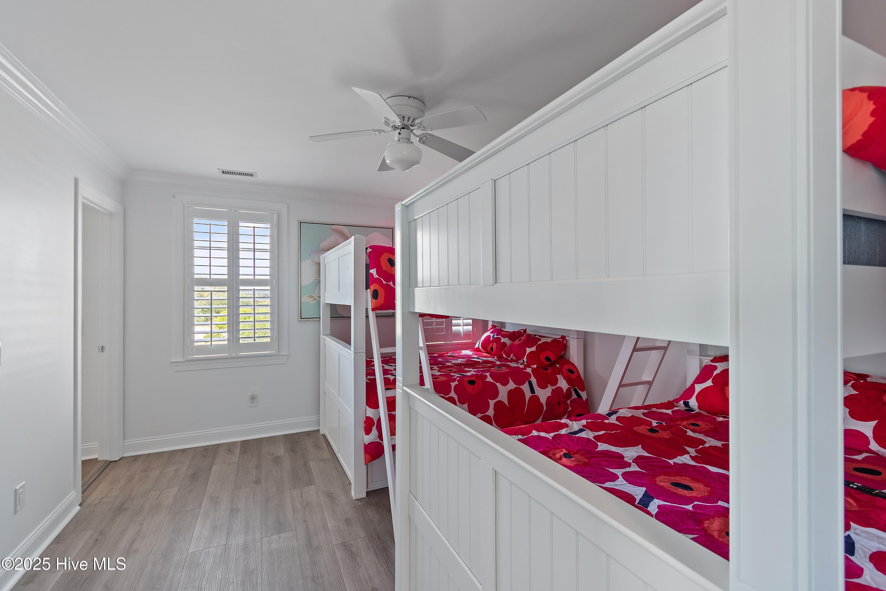 100536702 | Photo 88