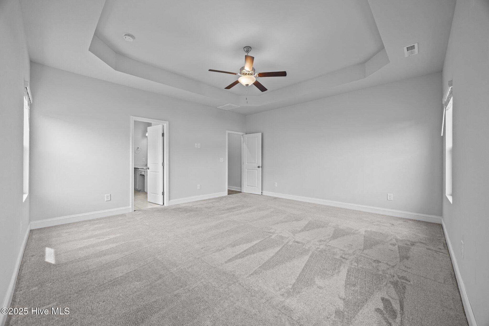 100503242 | Photo 28