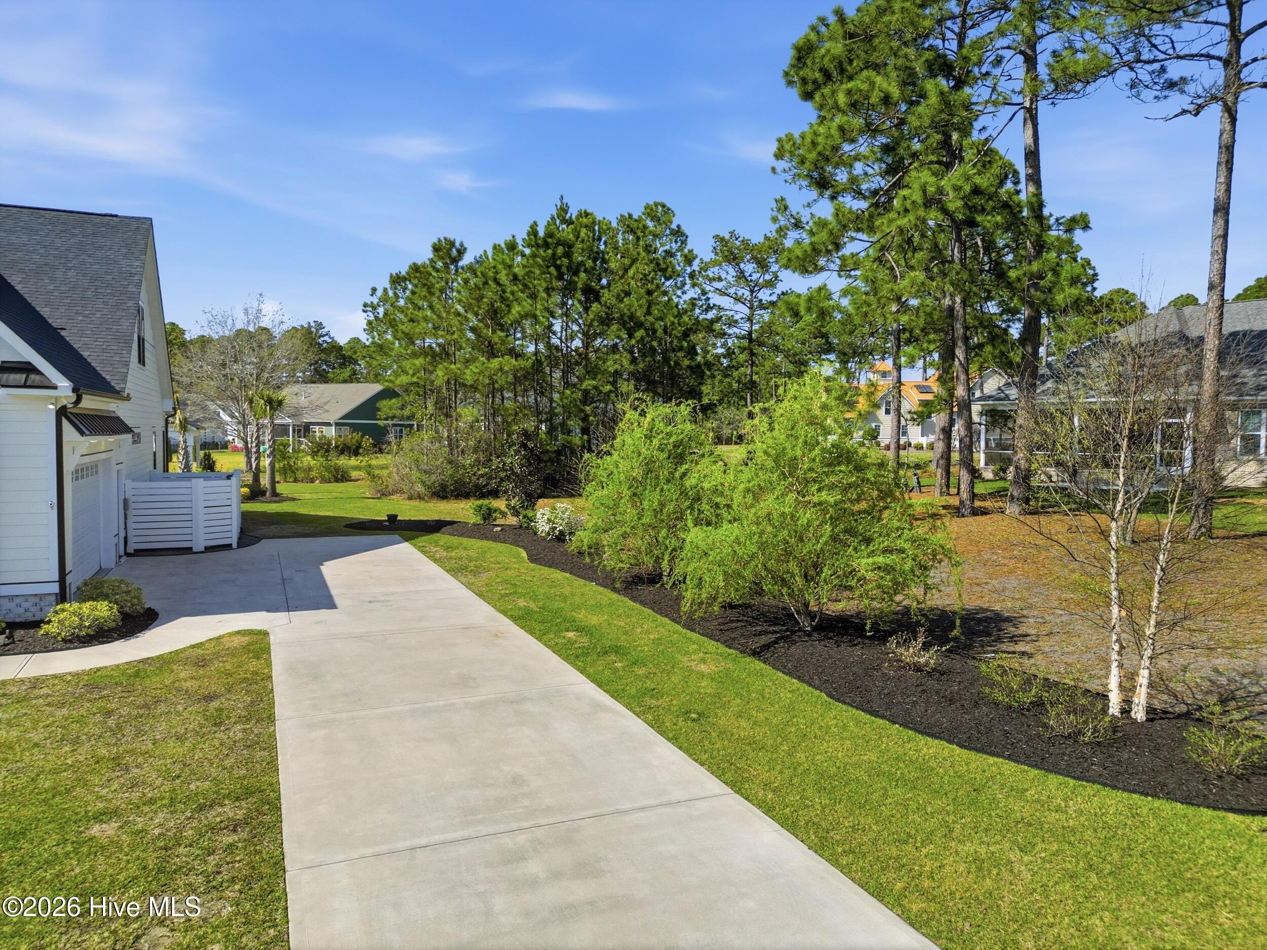 100563980 | Photo 72