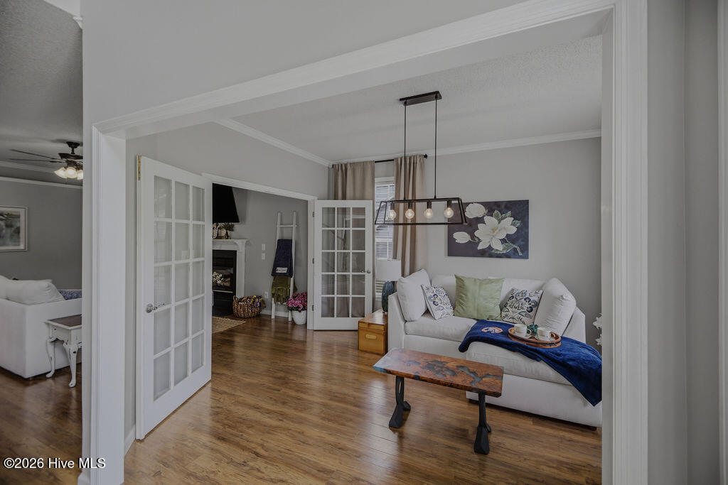 100565606 | Photo 10