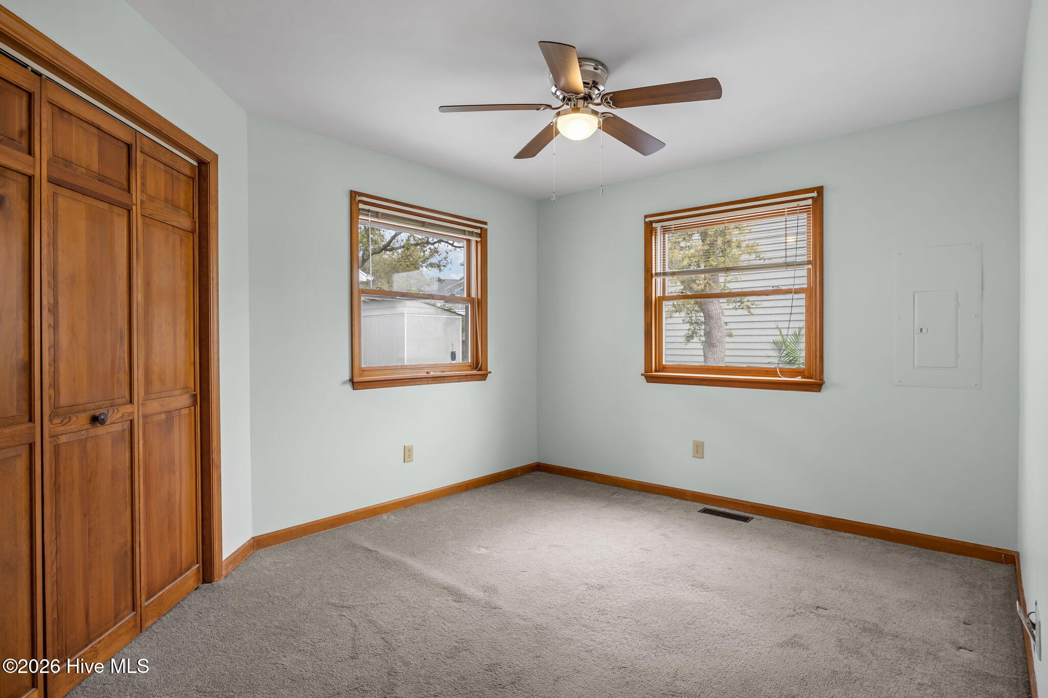 100565896 | Photo 20