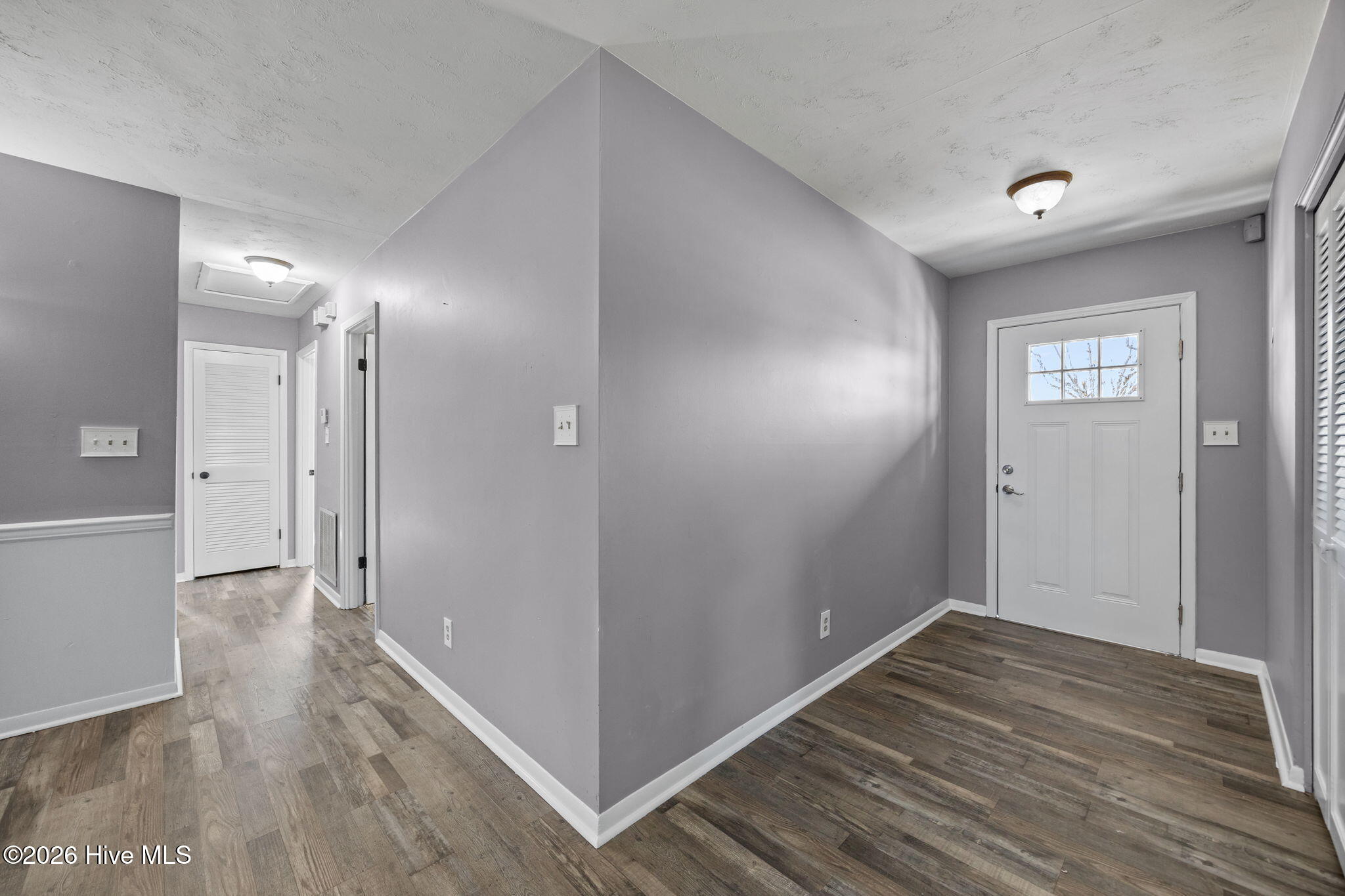 100553623 | Photo 10