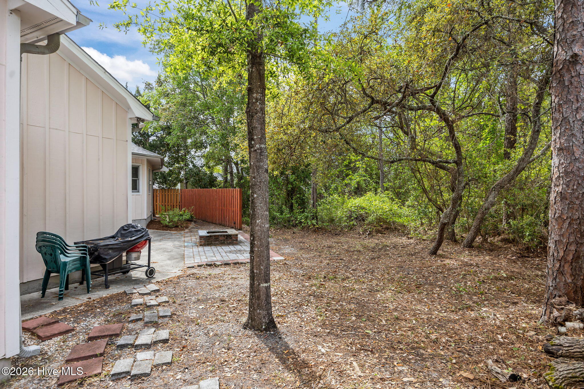 100565896 | Photo 43