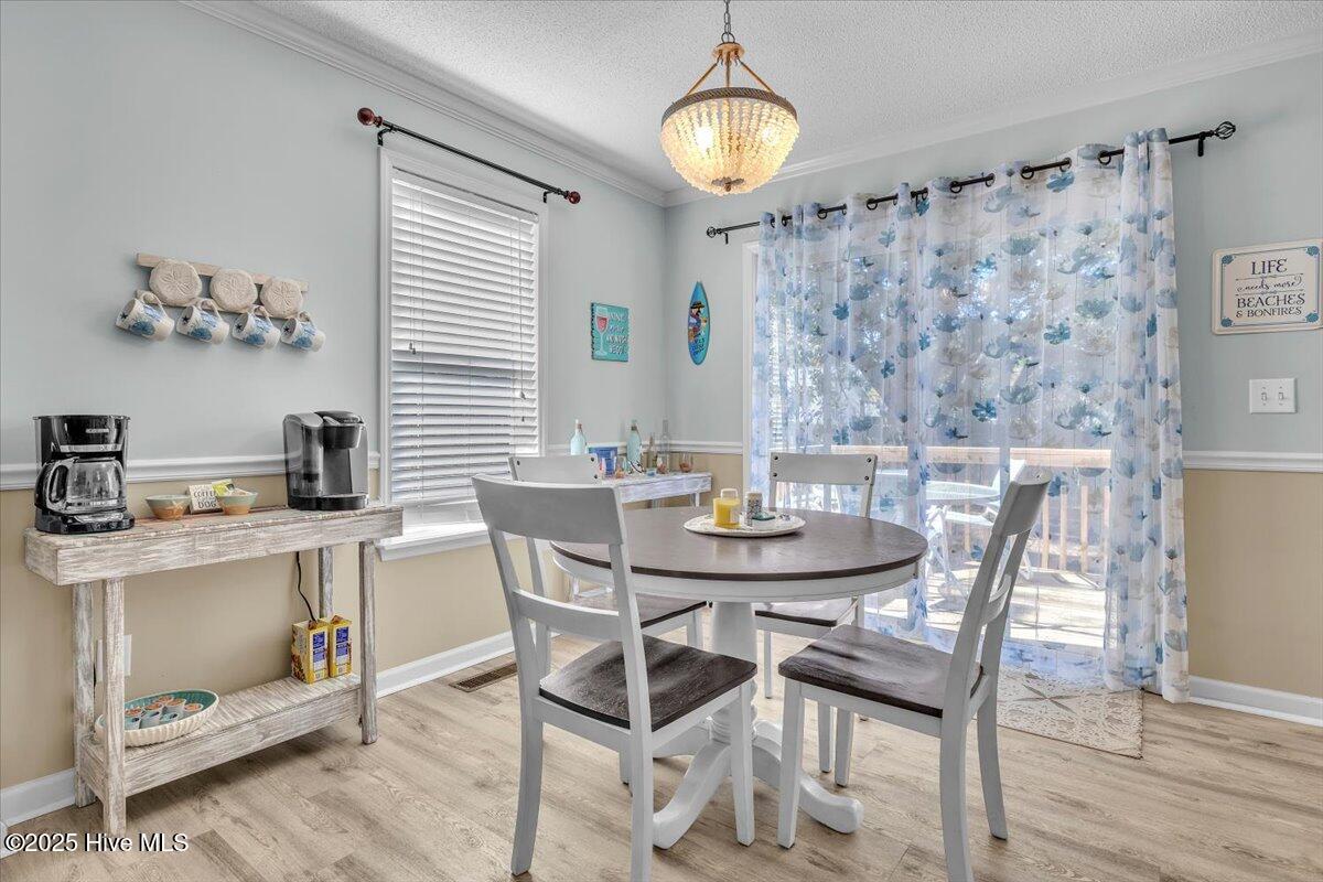 100541304 | Photo 13