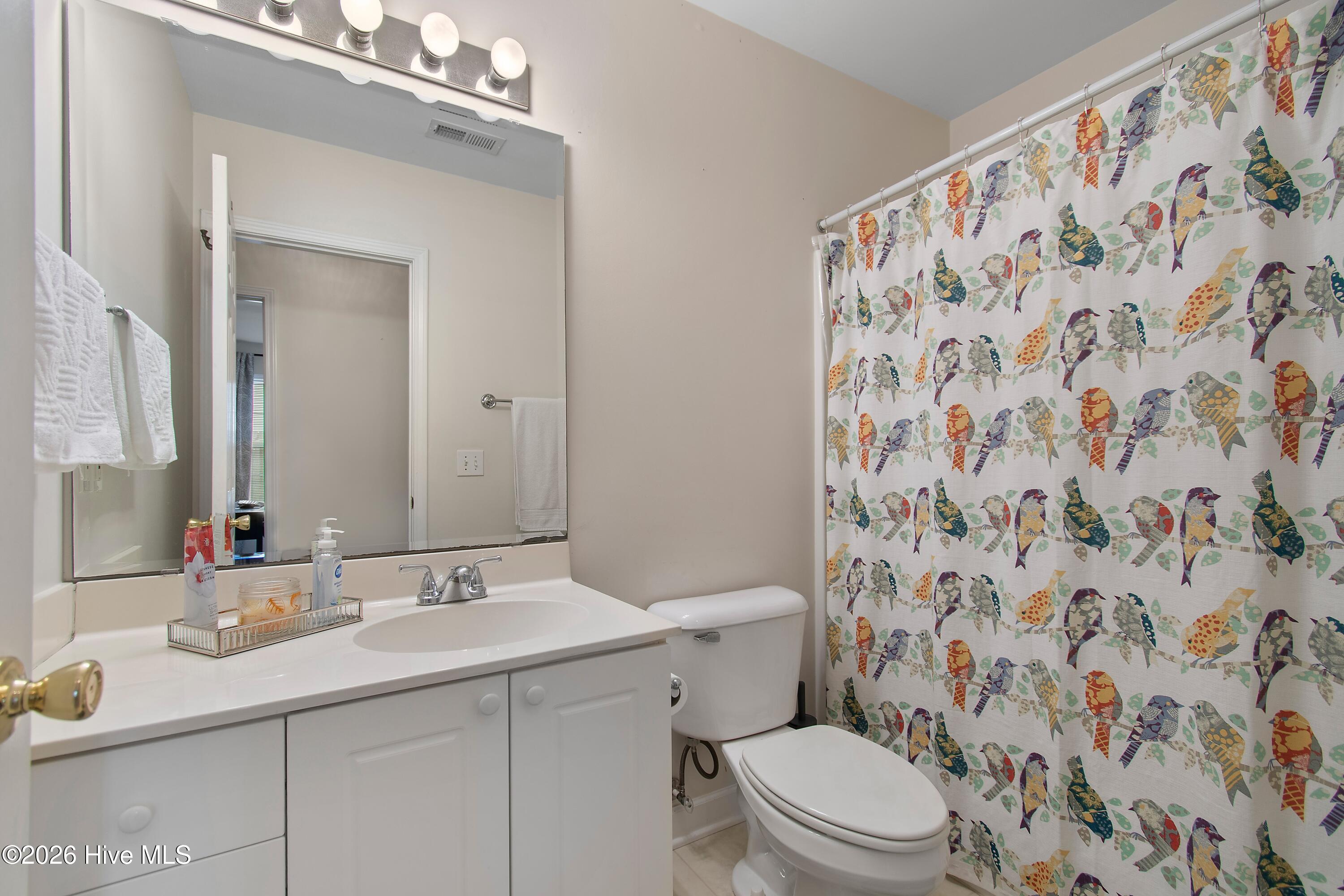 100558212 | Photo 34