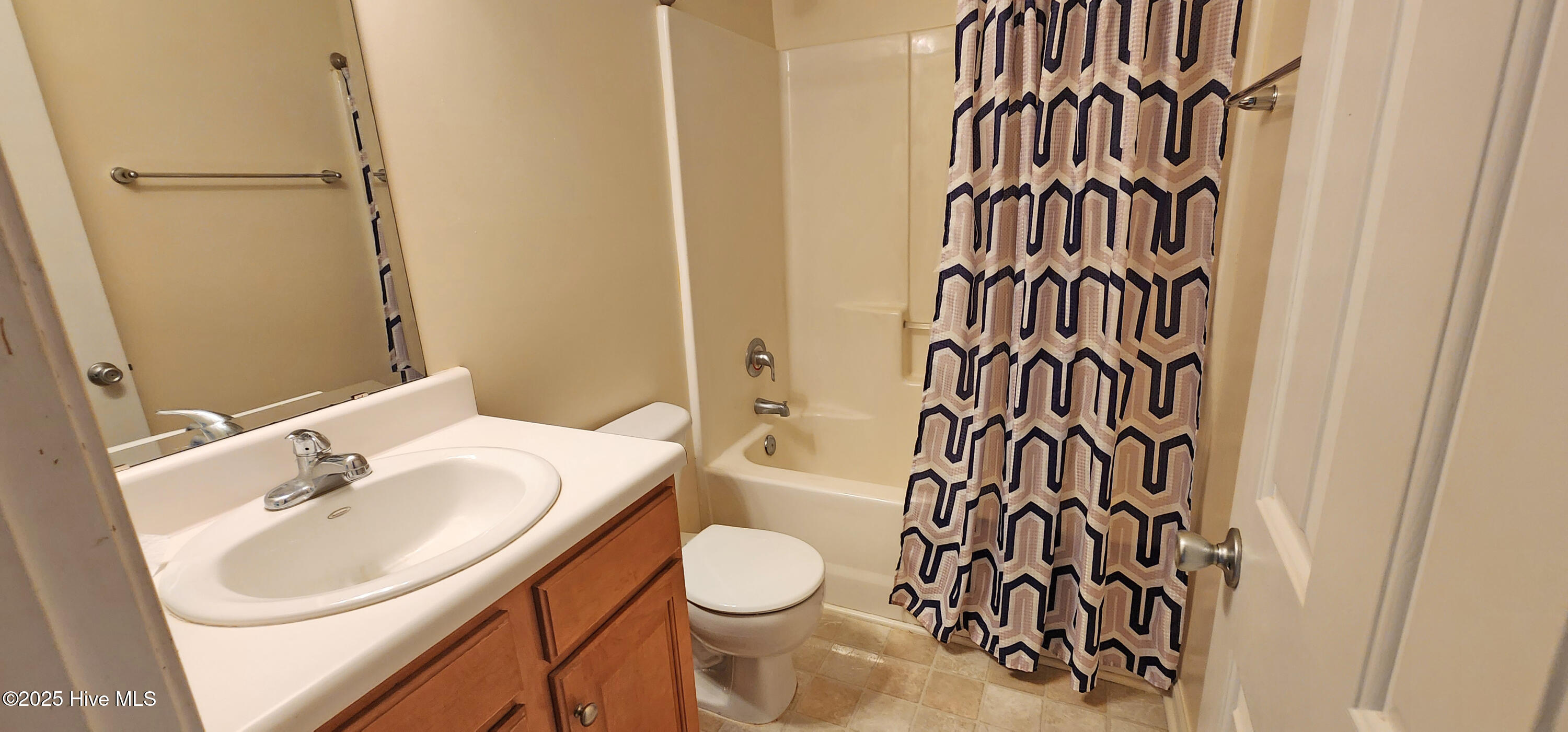 100530616 | Photo 16