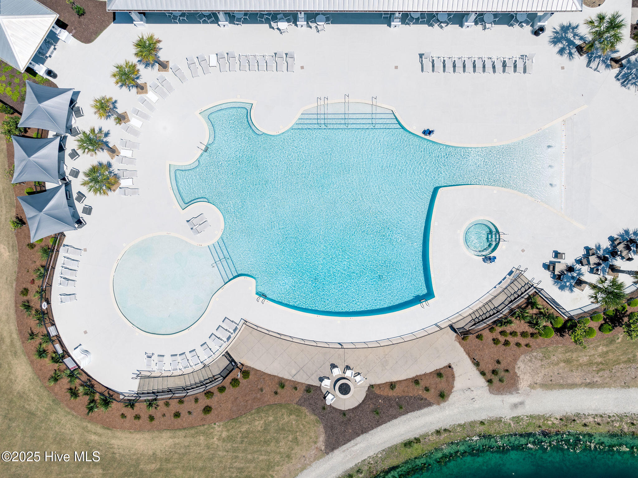 100522757 | Photo 65