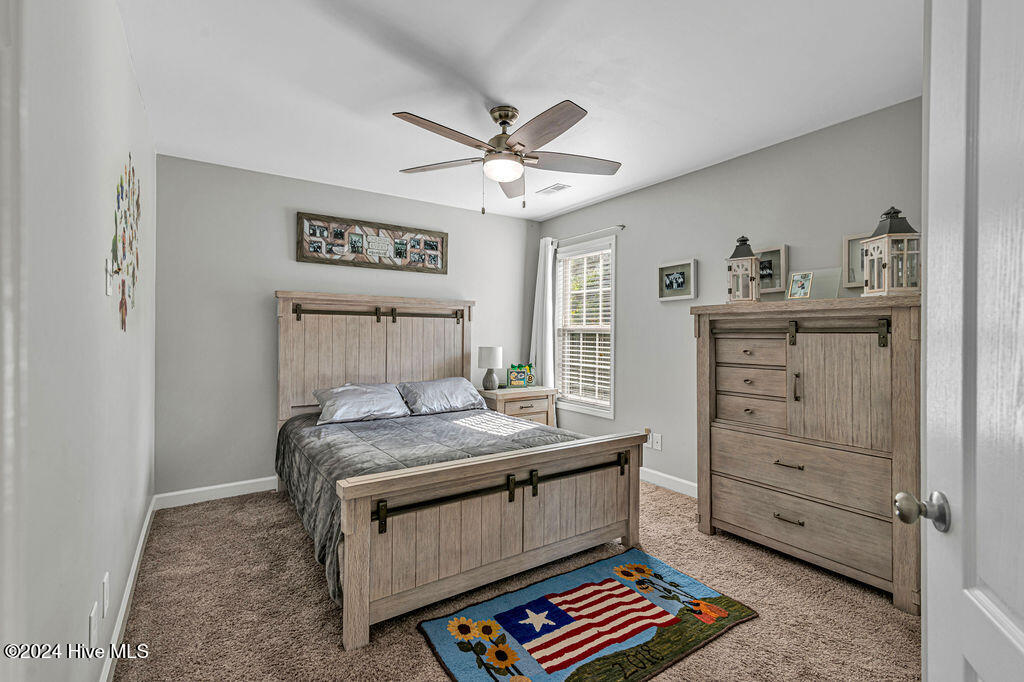 100543856 | Photo 30